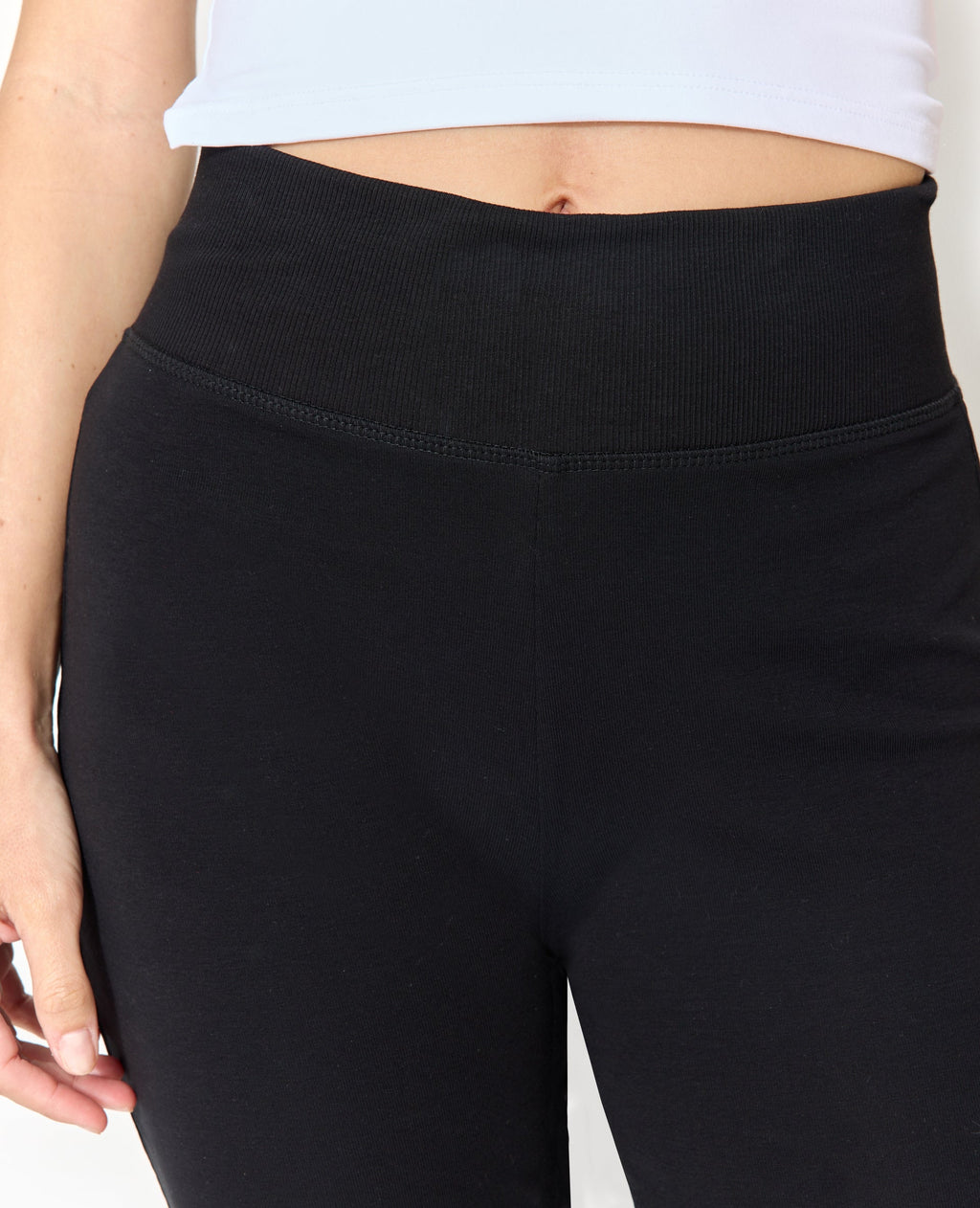Pantalon flare en maille extensible