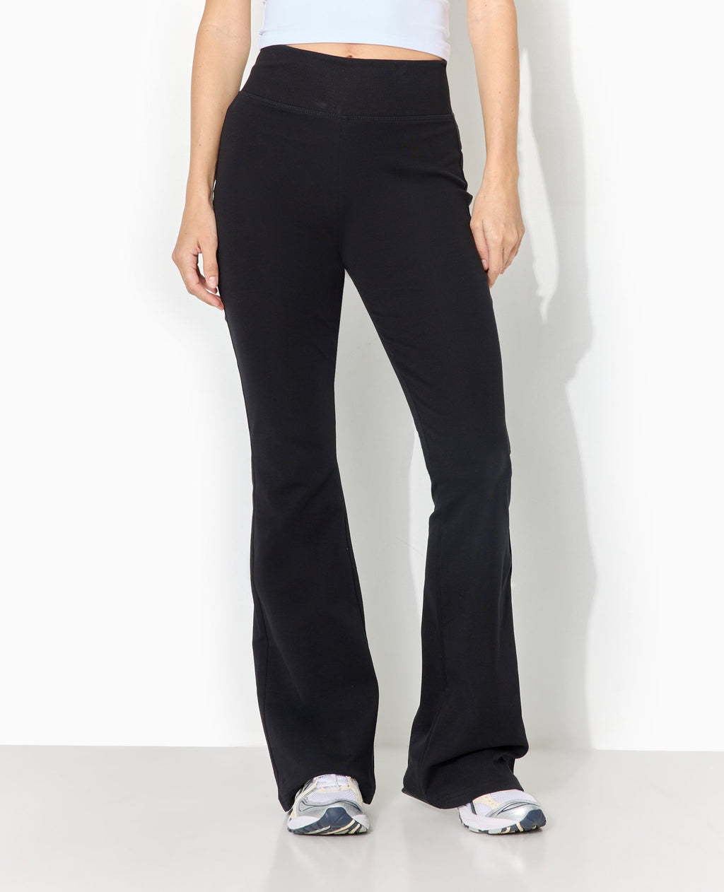 Pantalon flare en maille extensible