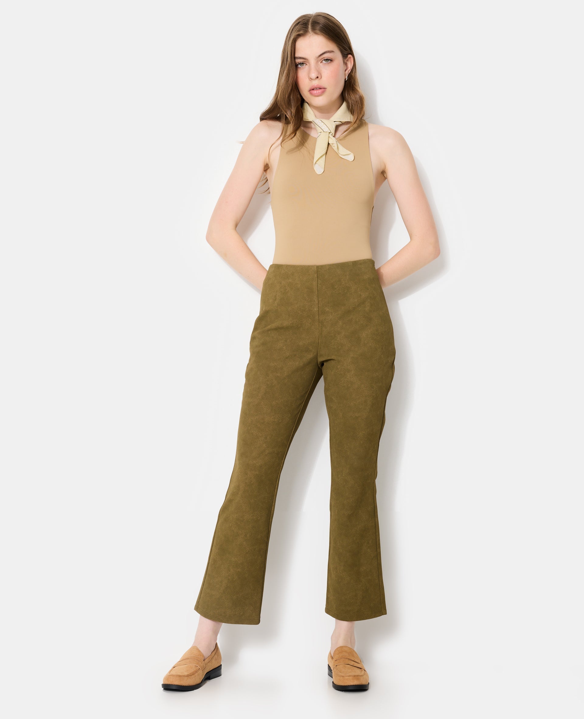 Pantalon 7/8ème en suédine