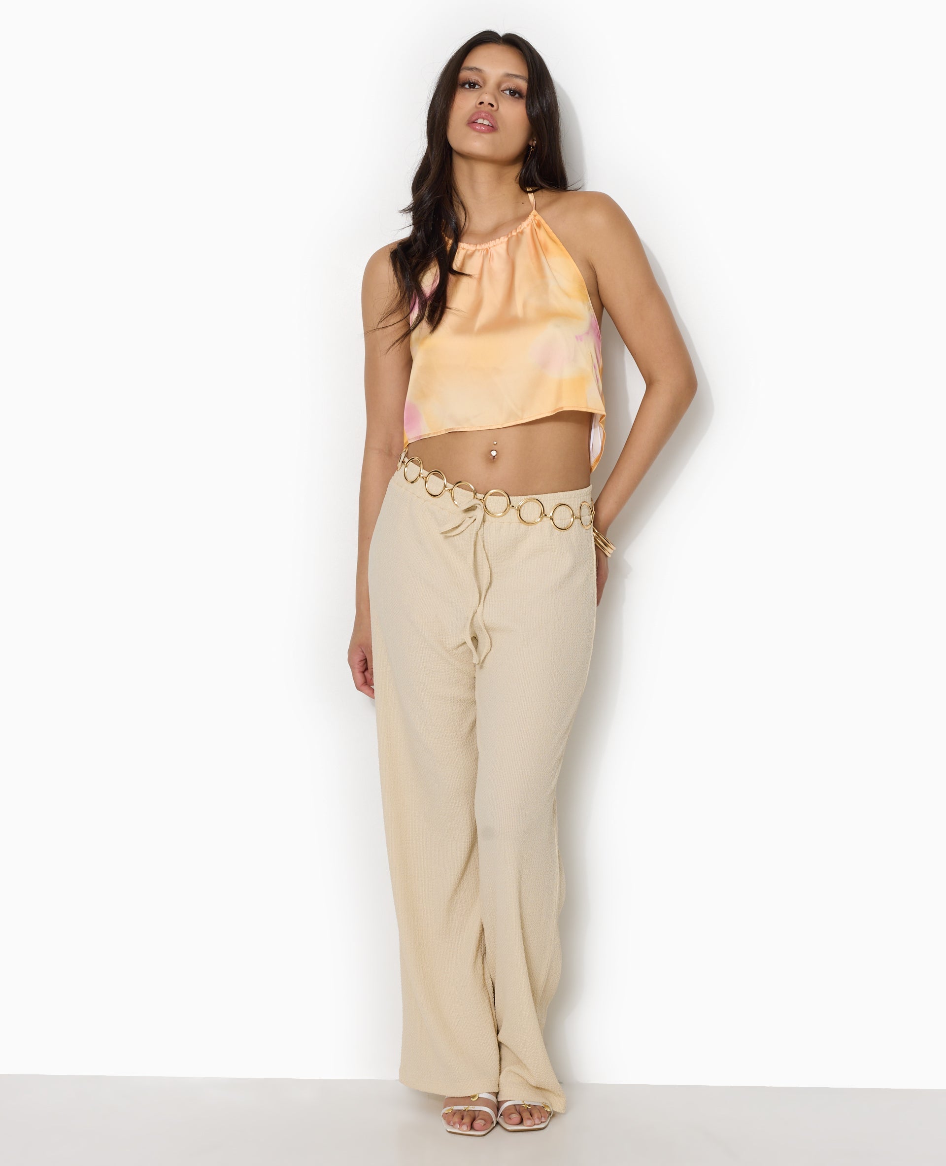Pantalon large en tissu reliefé