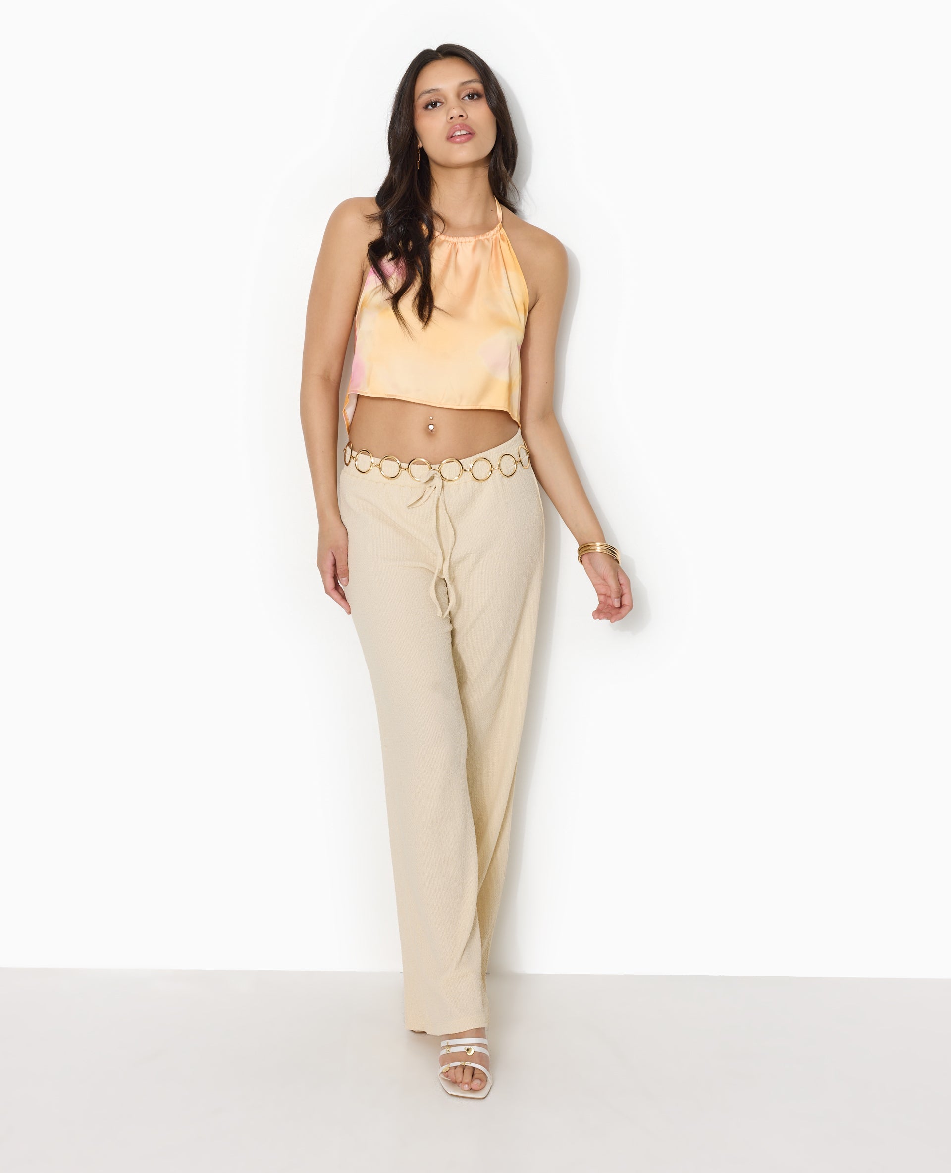 Pantalon large en tissu reliefé