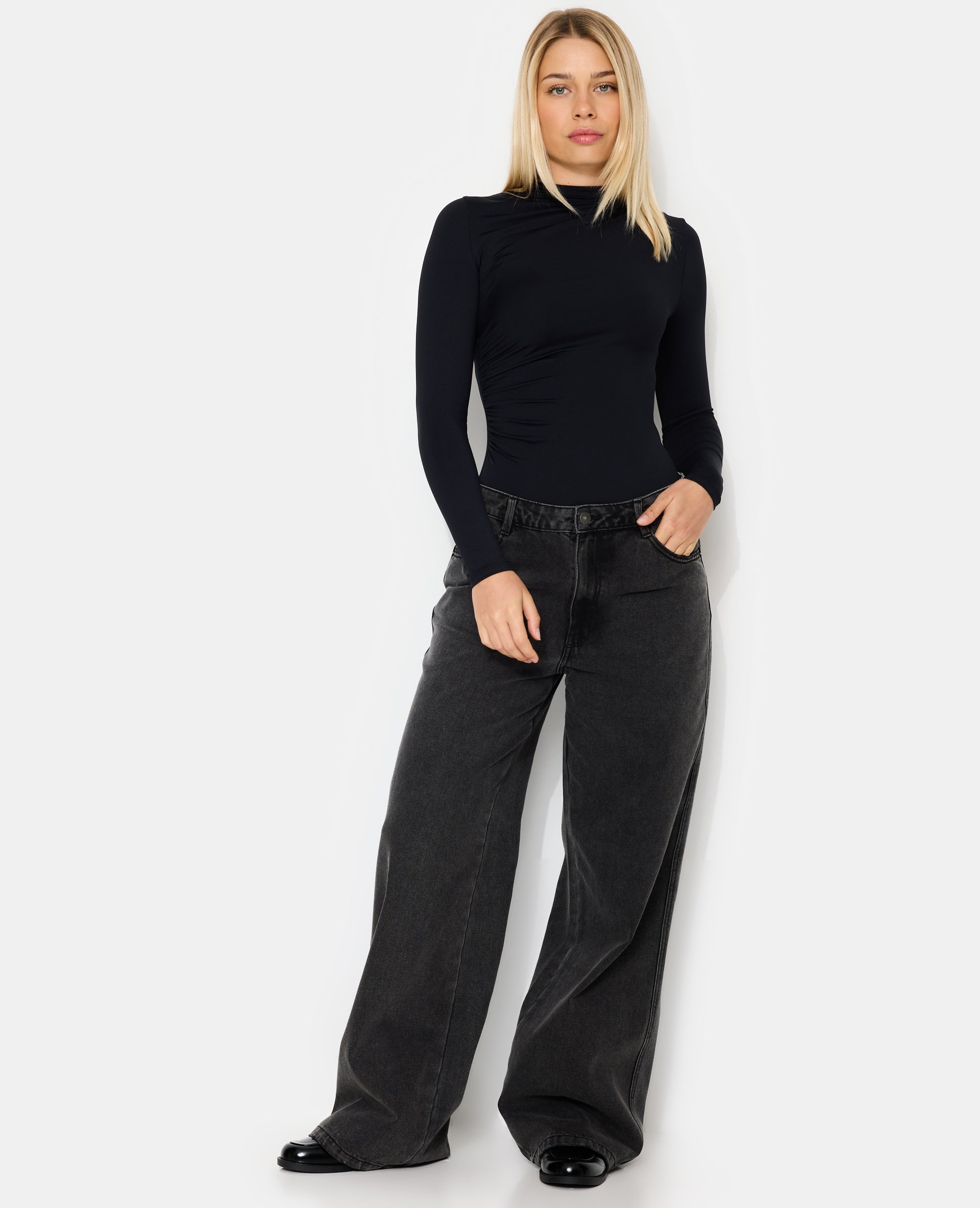 J99-3 / Jean baggy taille basse