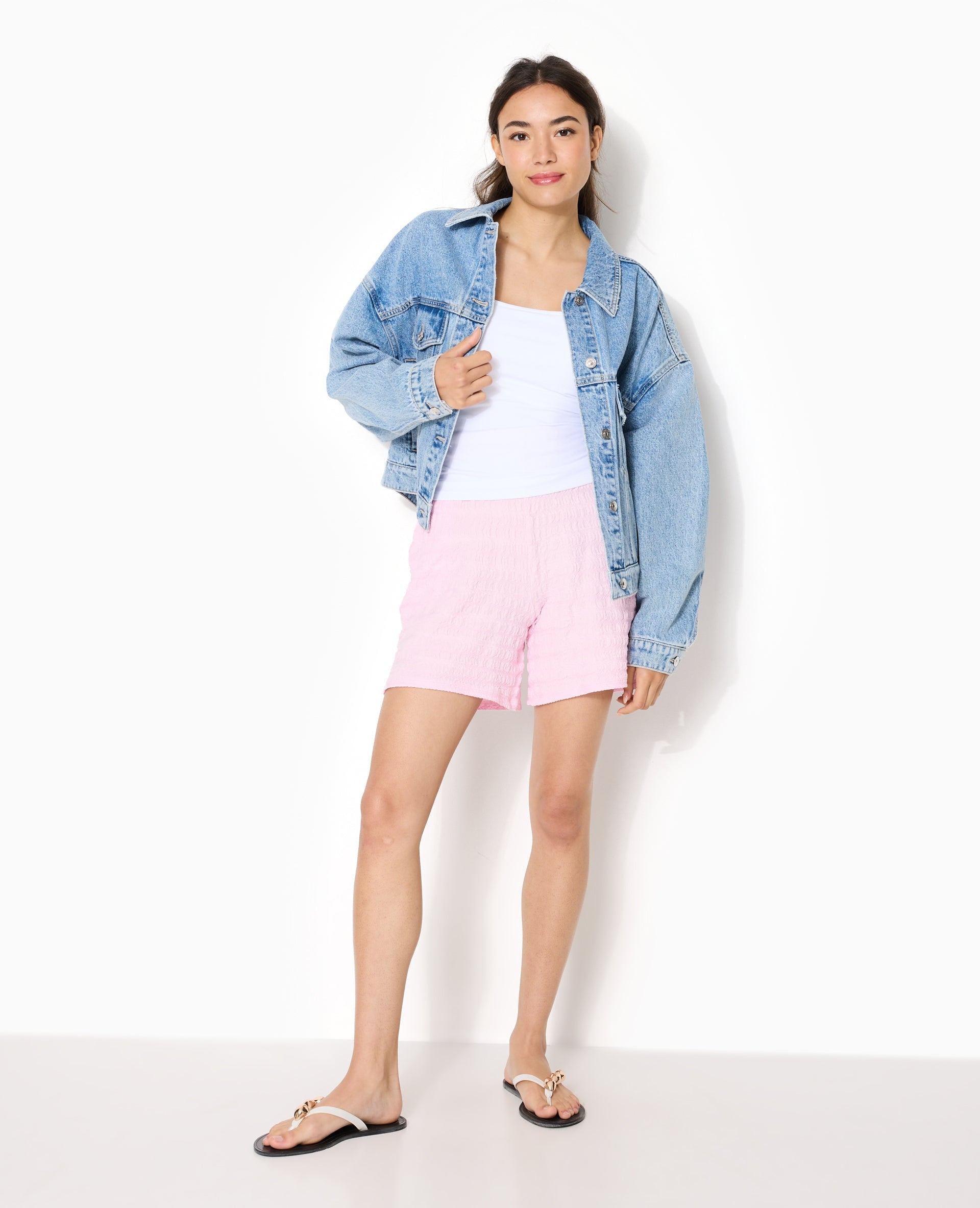 Short ceinture élastiquée en maille reliefée