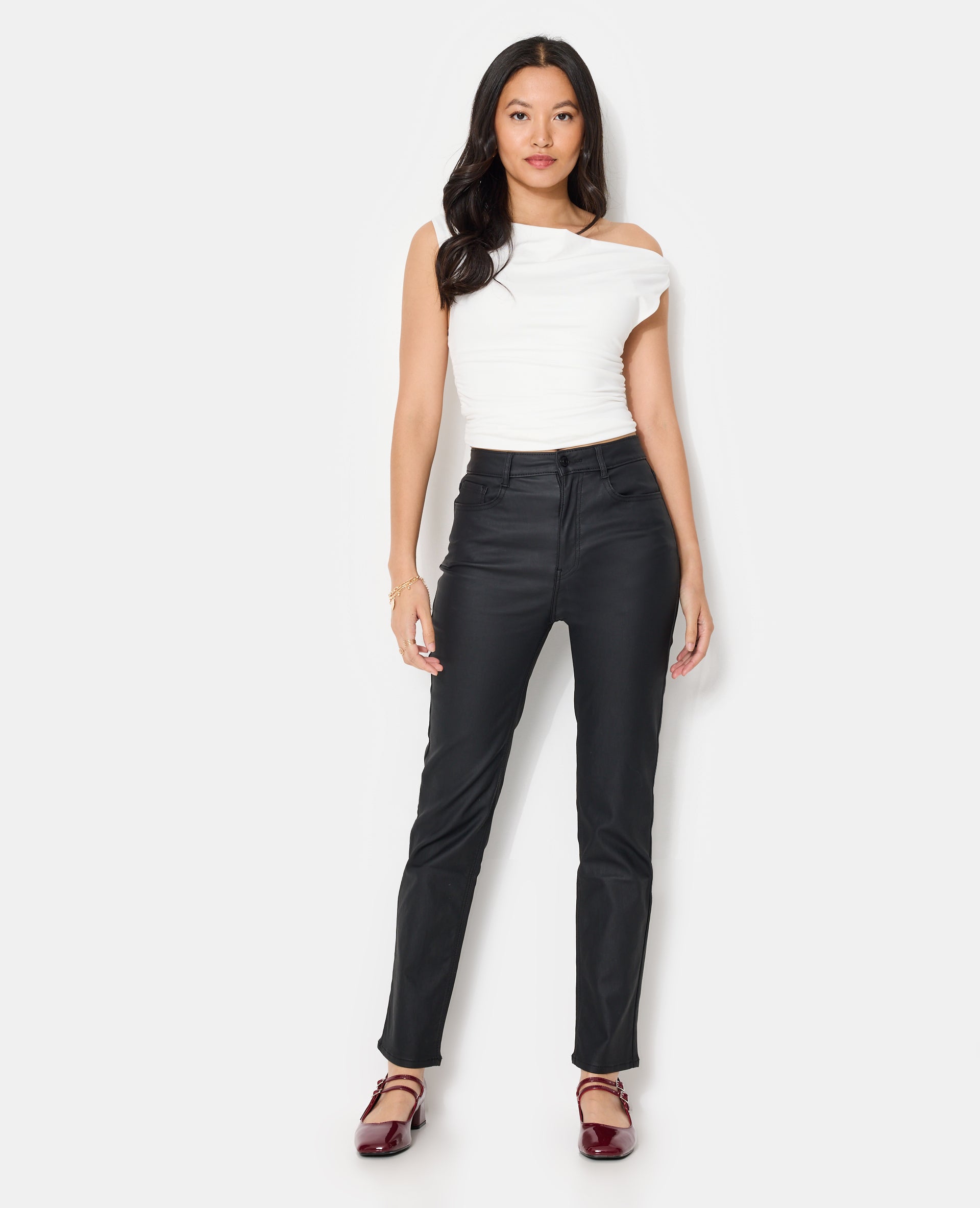 Jean slim enduit effet cuir