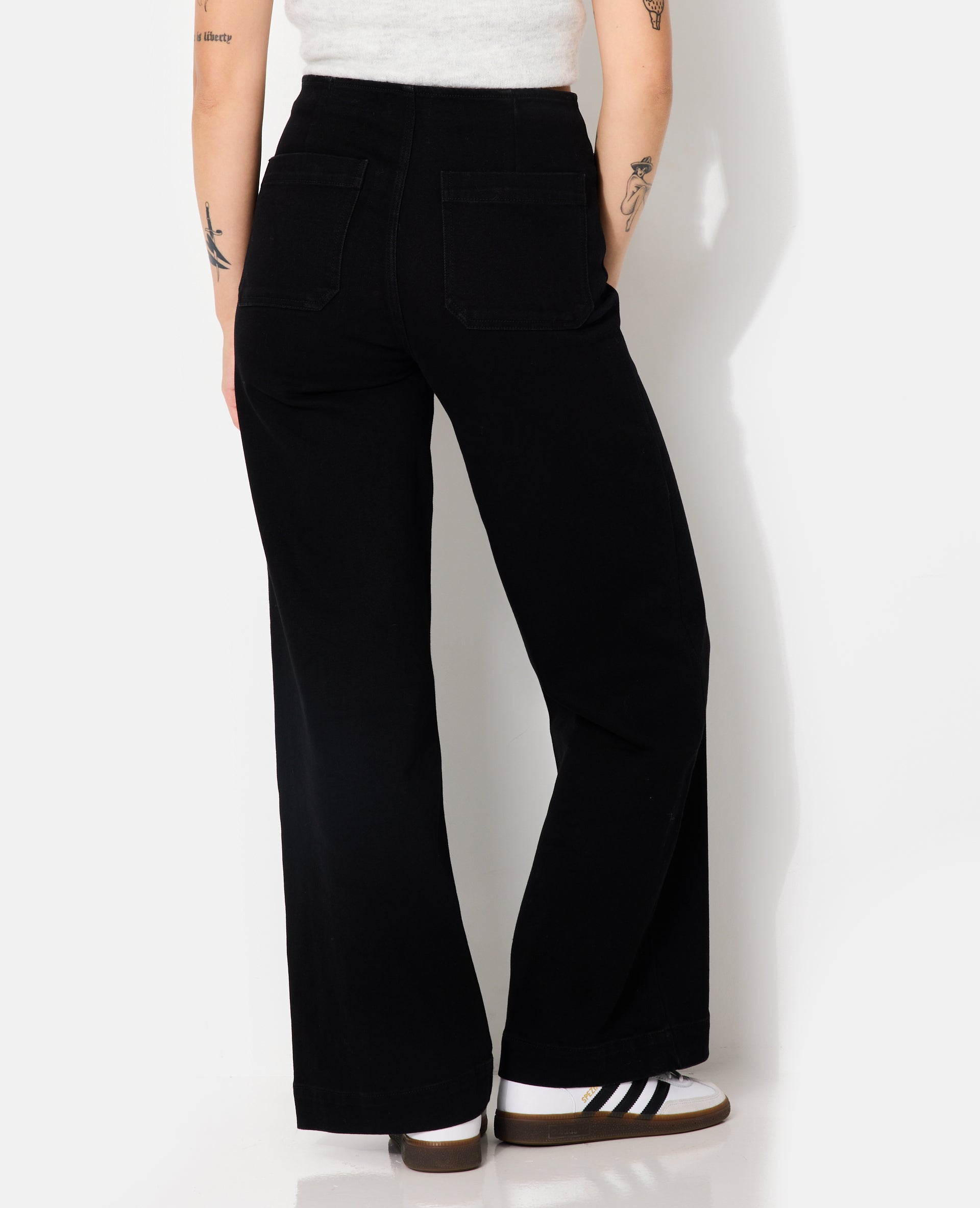 Jean wide taille haute avec poches devant
