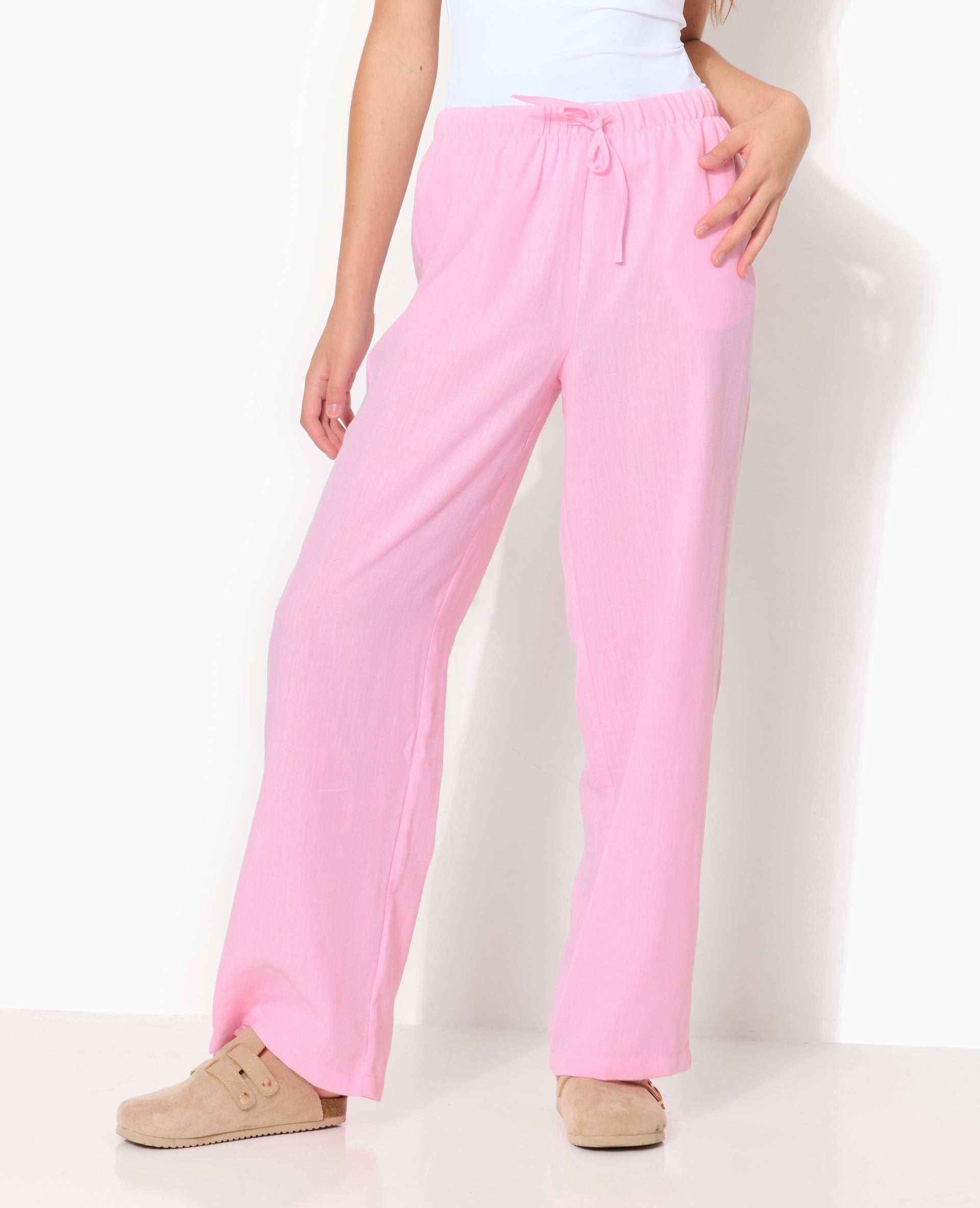 Pantalon droit et large avec ceinture coulissée