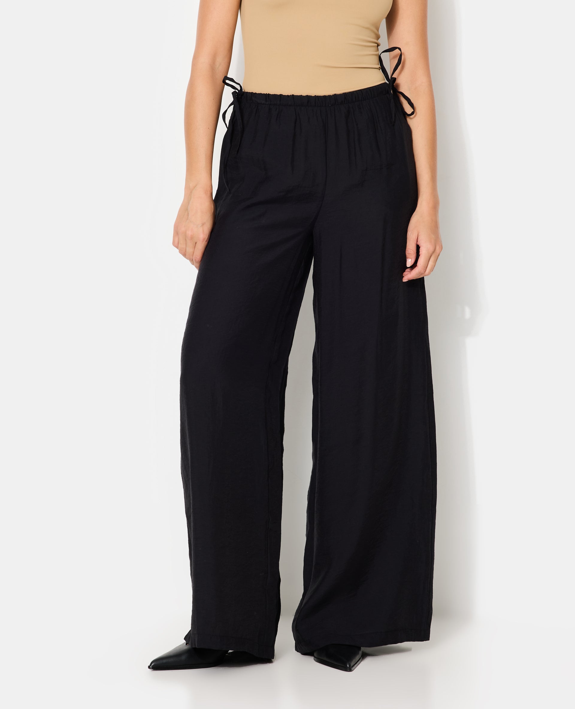 Pantalon palazzo en tissu effet peau de pêche