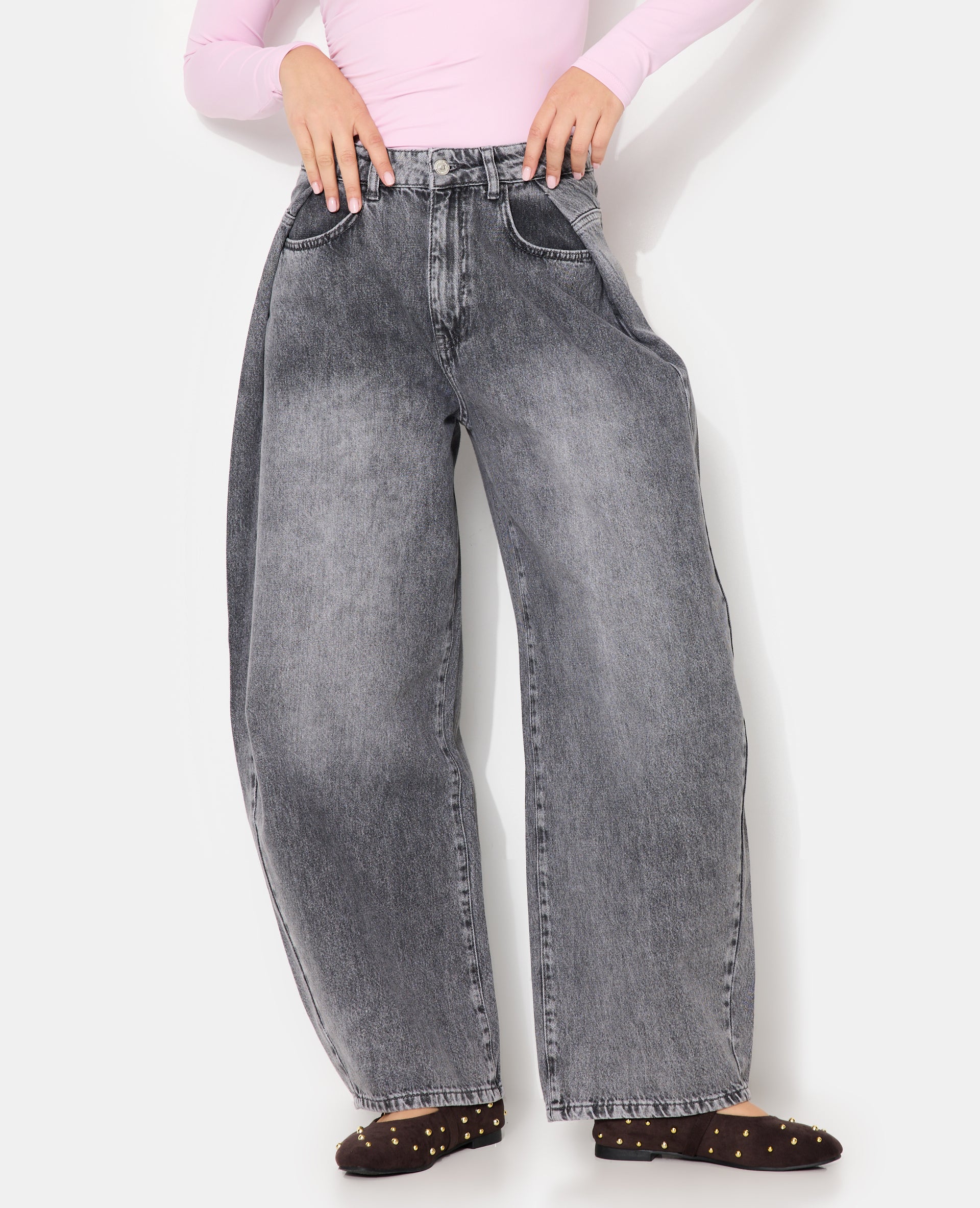 Jean barrel taille medium avec plis fantaisie