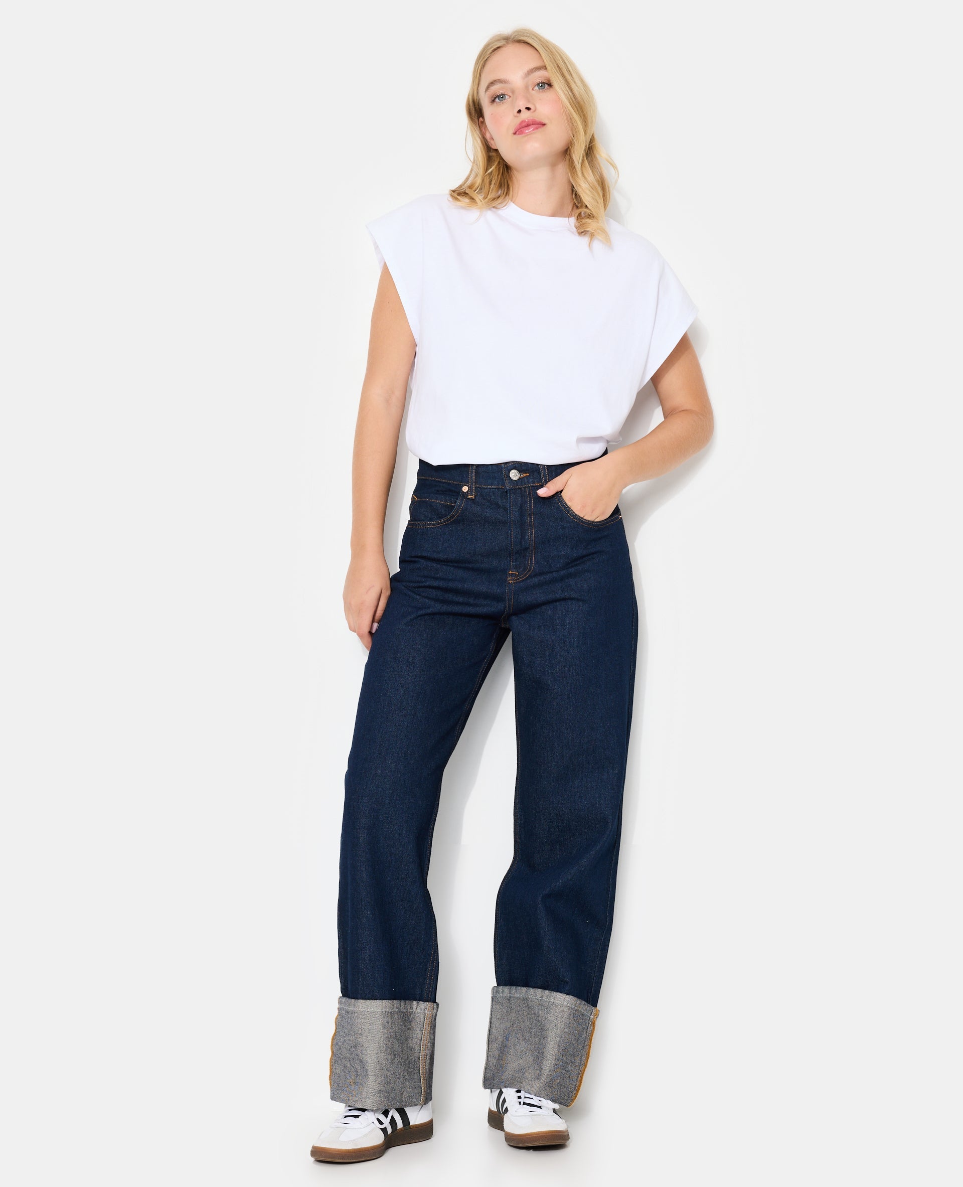 Jean straight taille haute avec grands revers