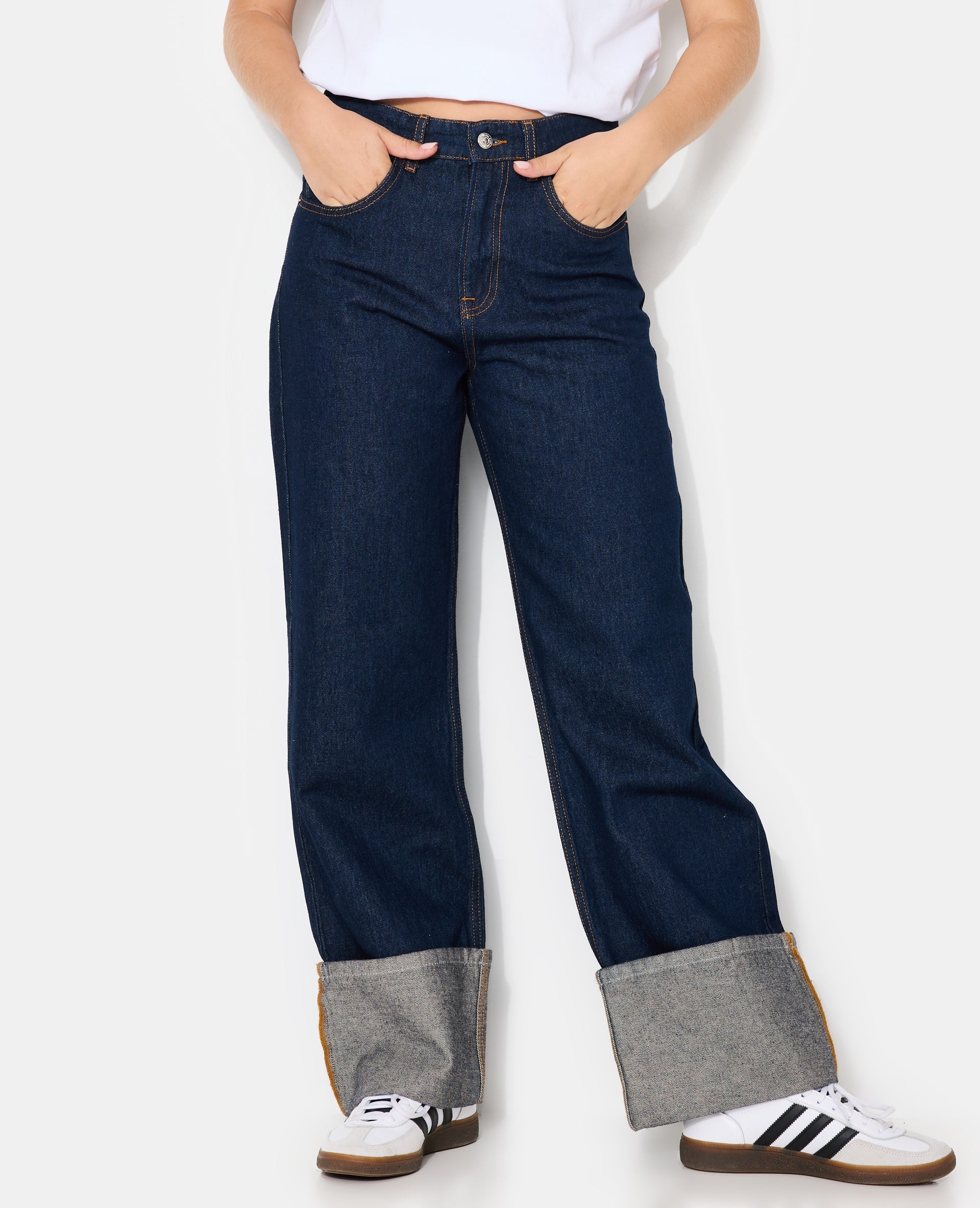 Jean straight taille haute avec grands revers