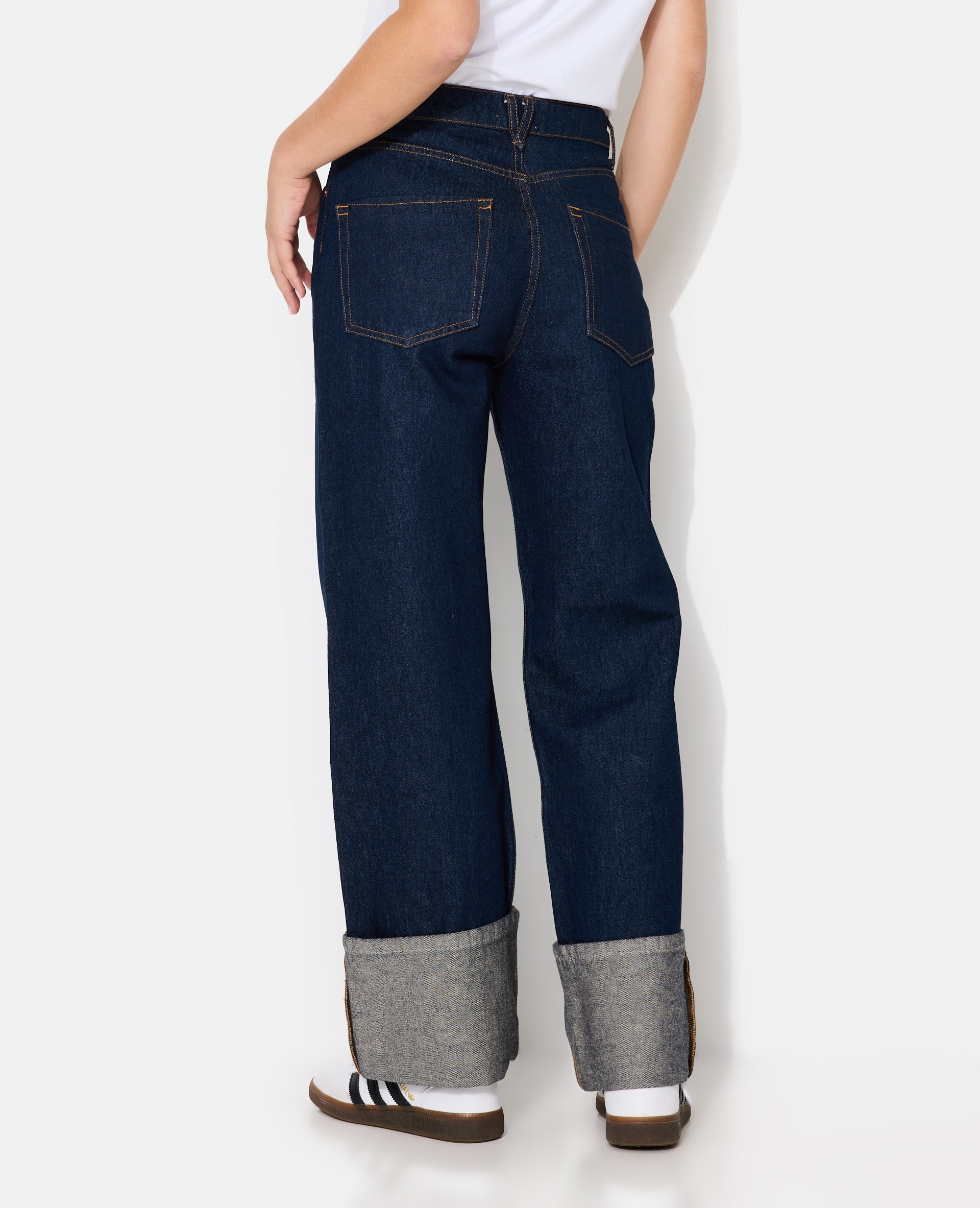 Jean straight taille haute avec grands revers