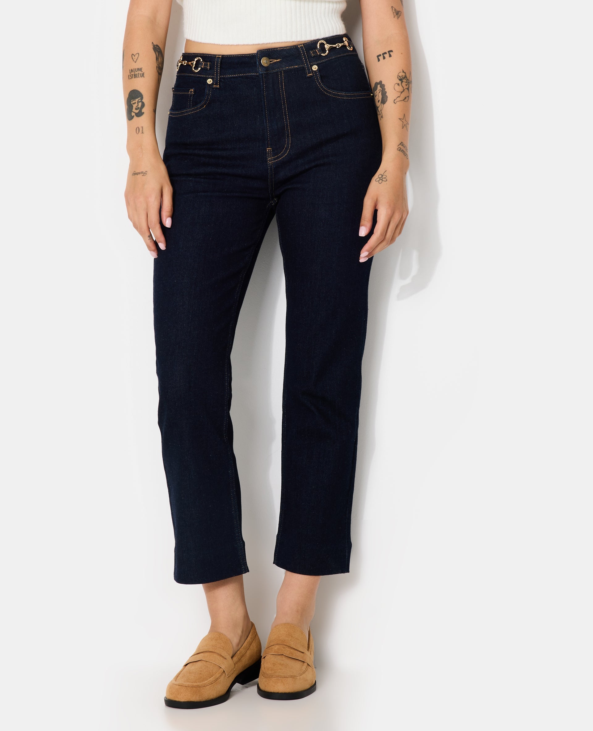 Jean slim 7/8ème avec détails bijoux