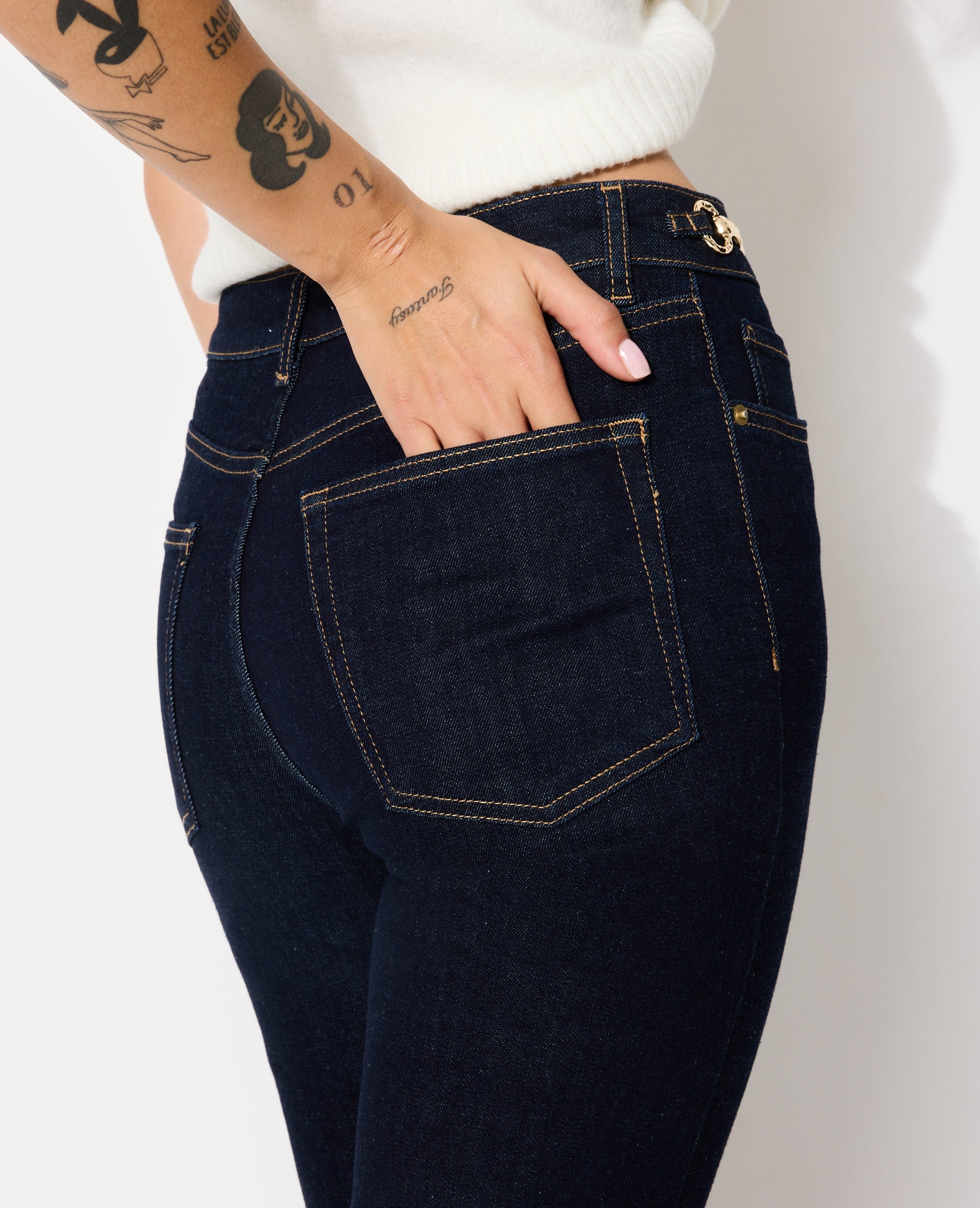 Jean slim 7/8ème avec détails bijoux