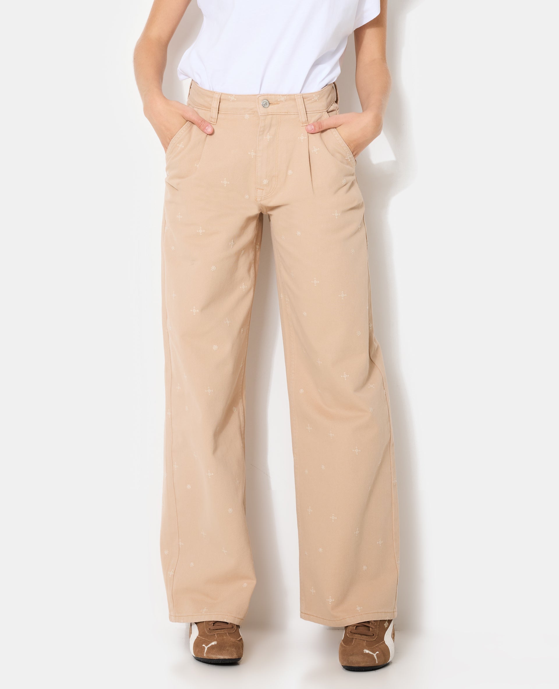 Jean straight avec broderies