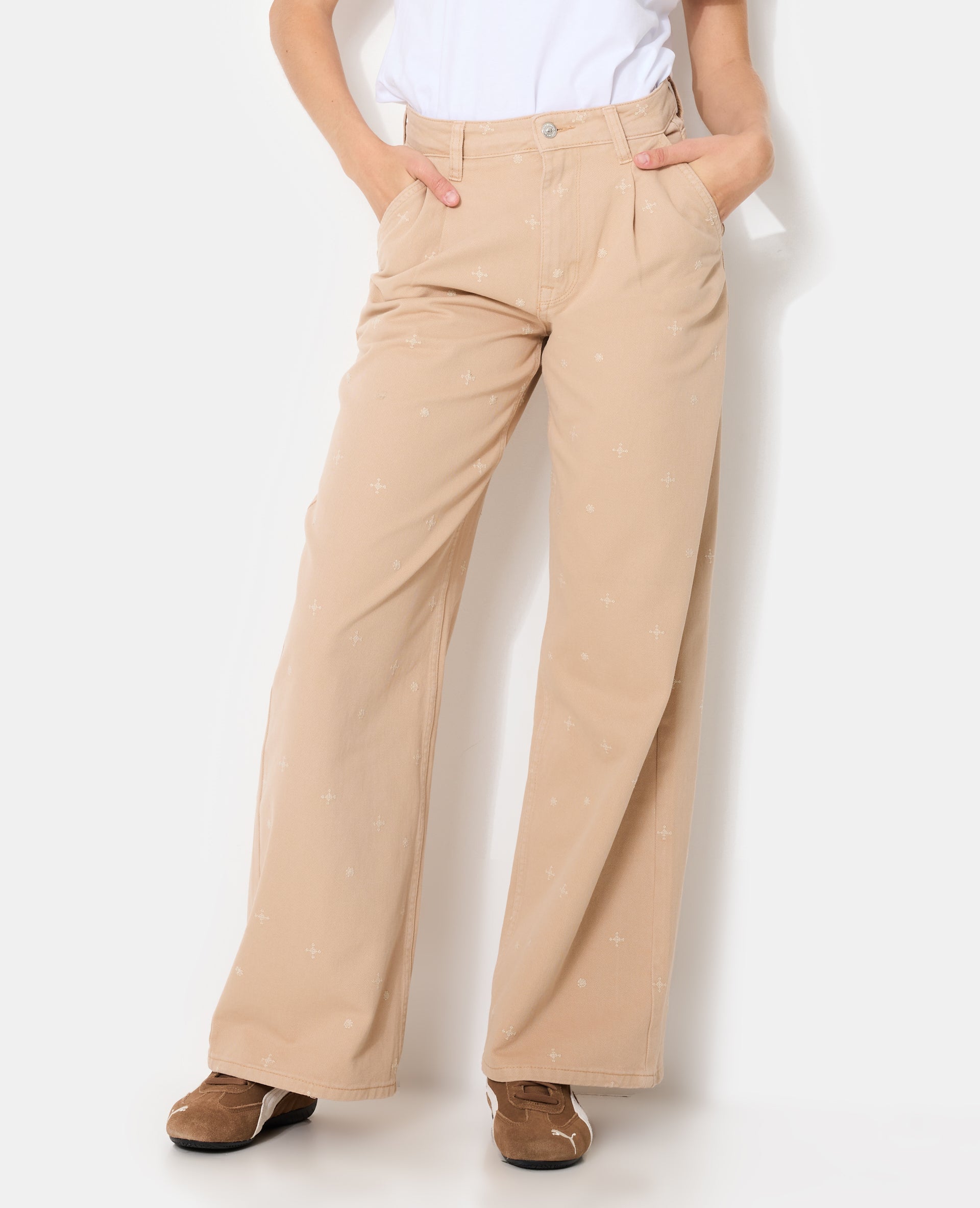 Jean straight avec broderies