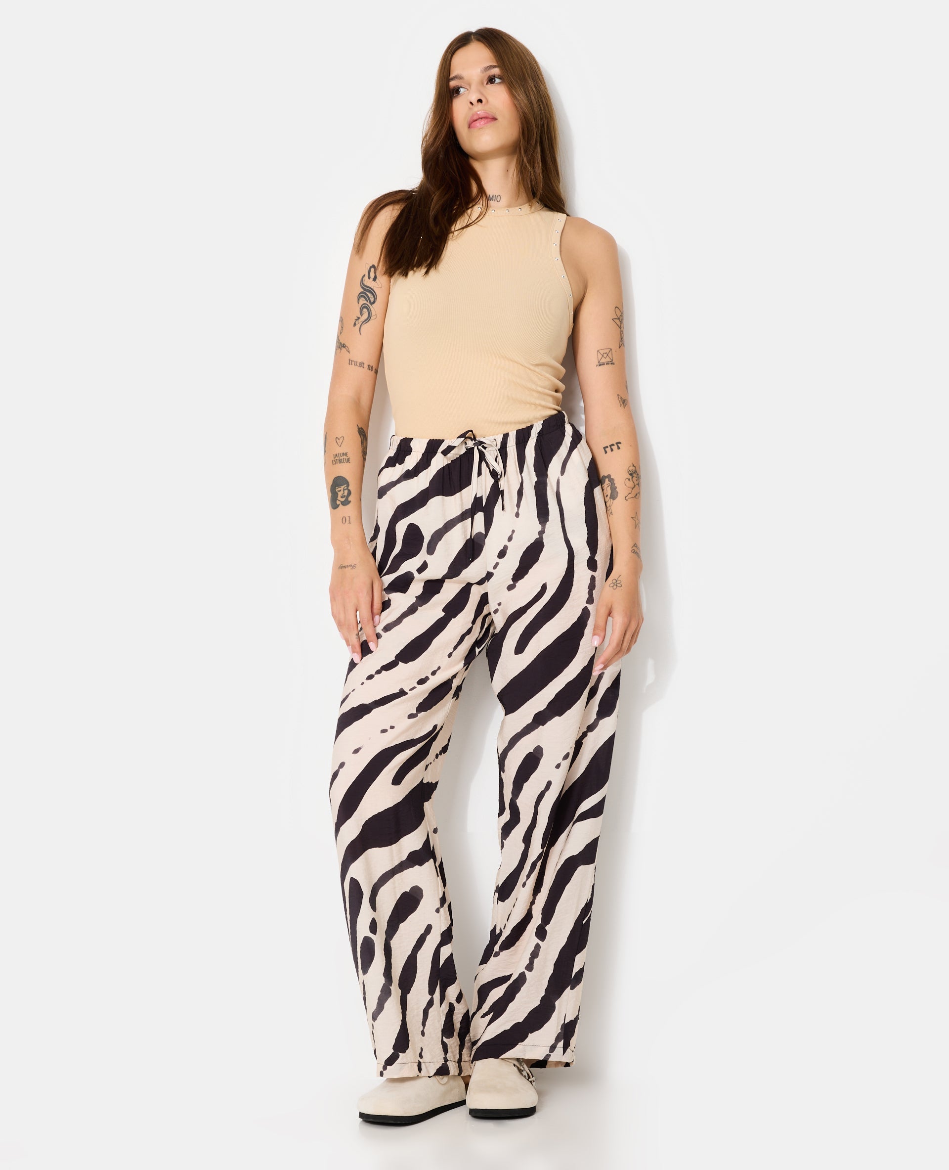 Pantalon fluide avec lien coulissé motifs zébrés