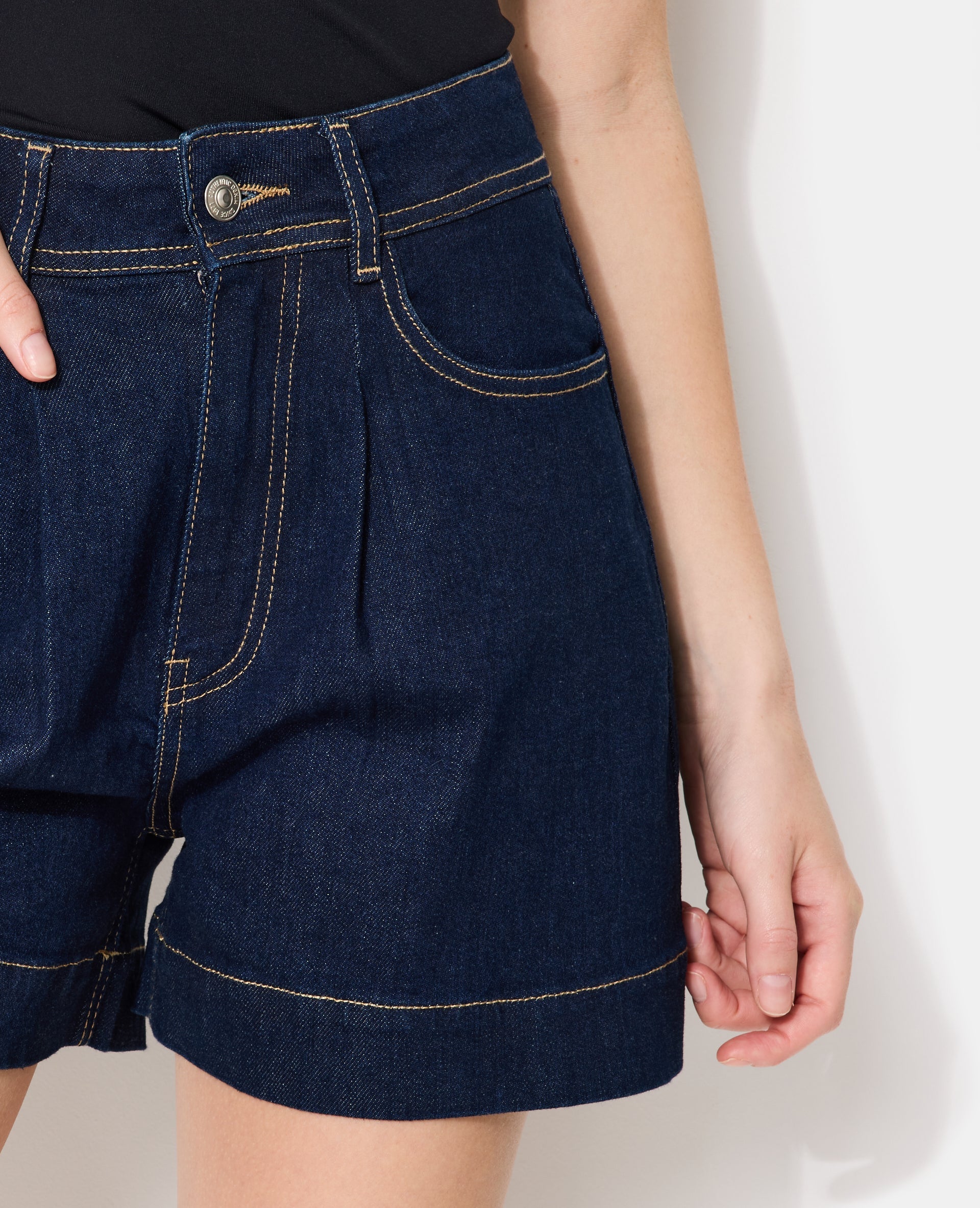 Short en jean taille haute avec pinces