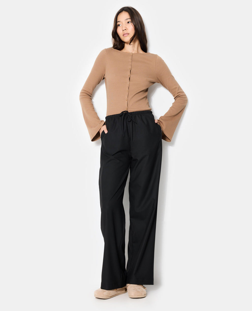 Pantalon droit avec ceinture élastiquée
