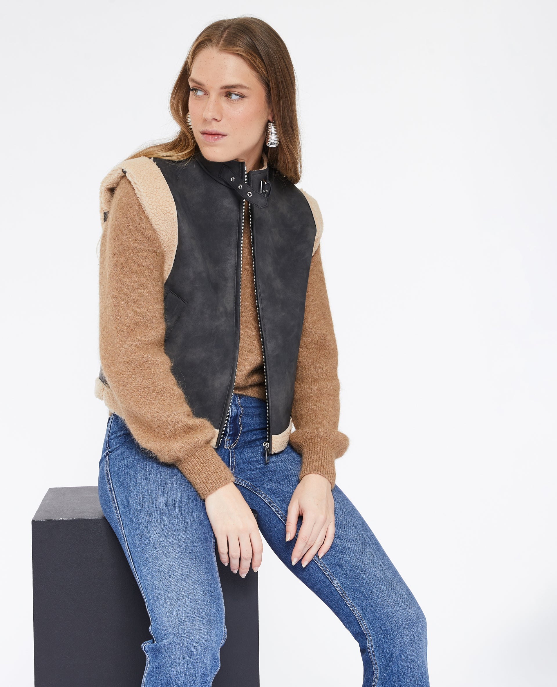 Blouson sans manches effet cuir et sherpa