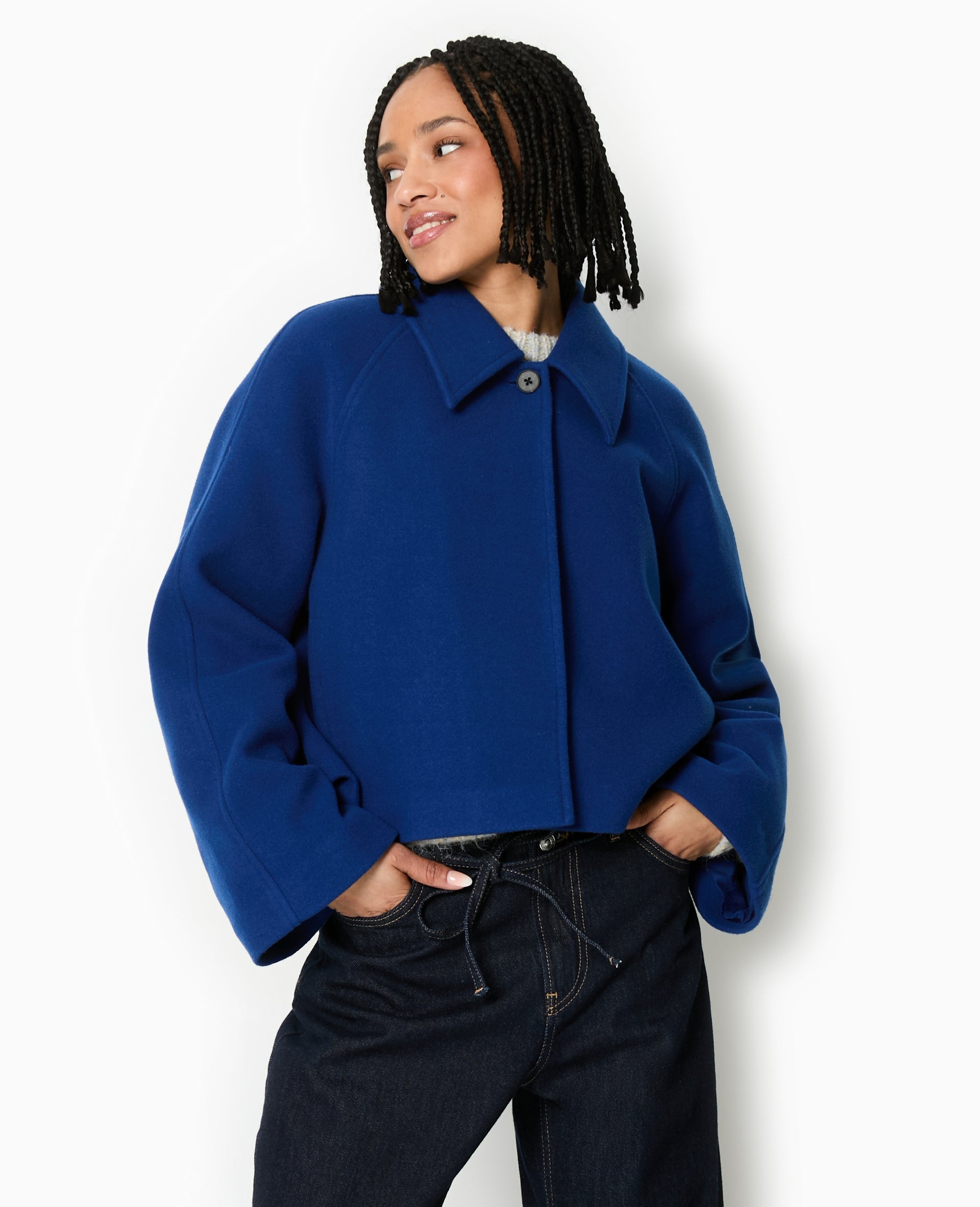 Manteau court drap de laine