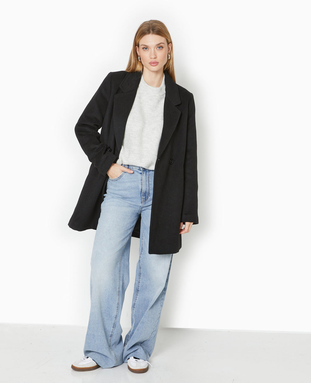 Manteau mi-long en drap de laine