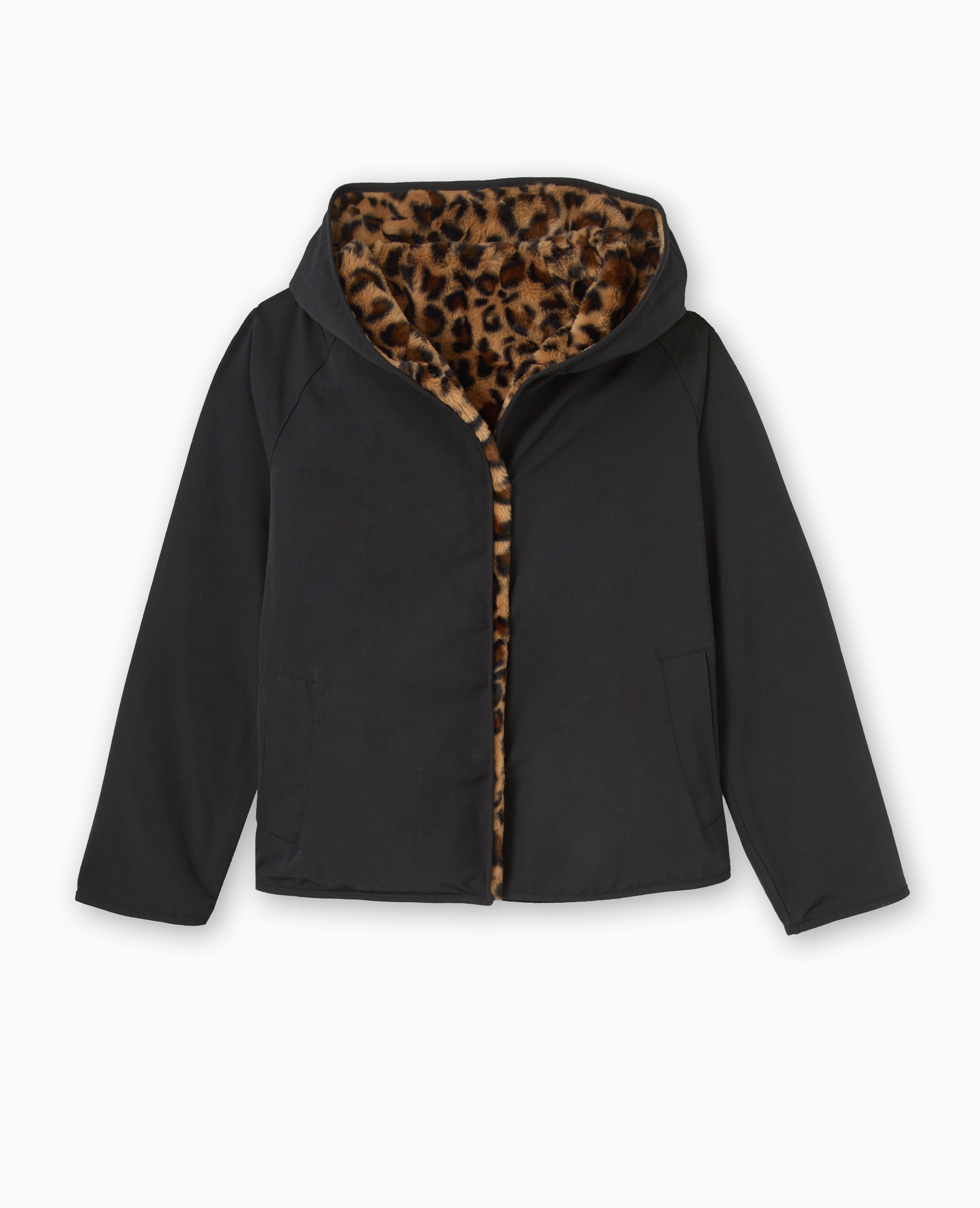 Manteau court réversible avec fourrure motif léopard
