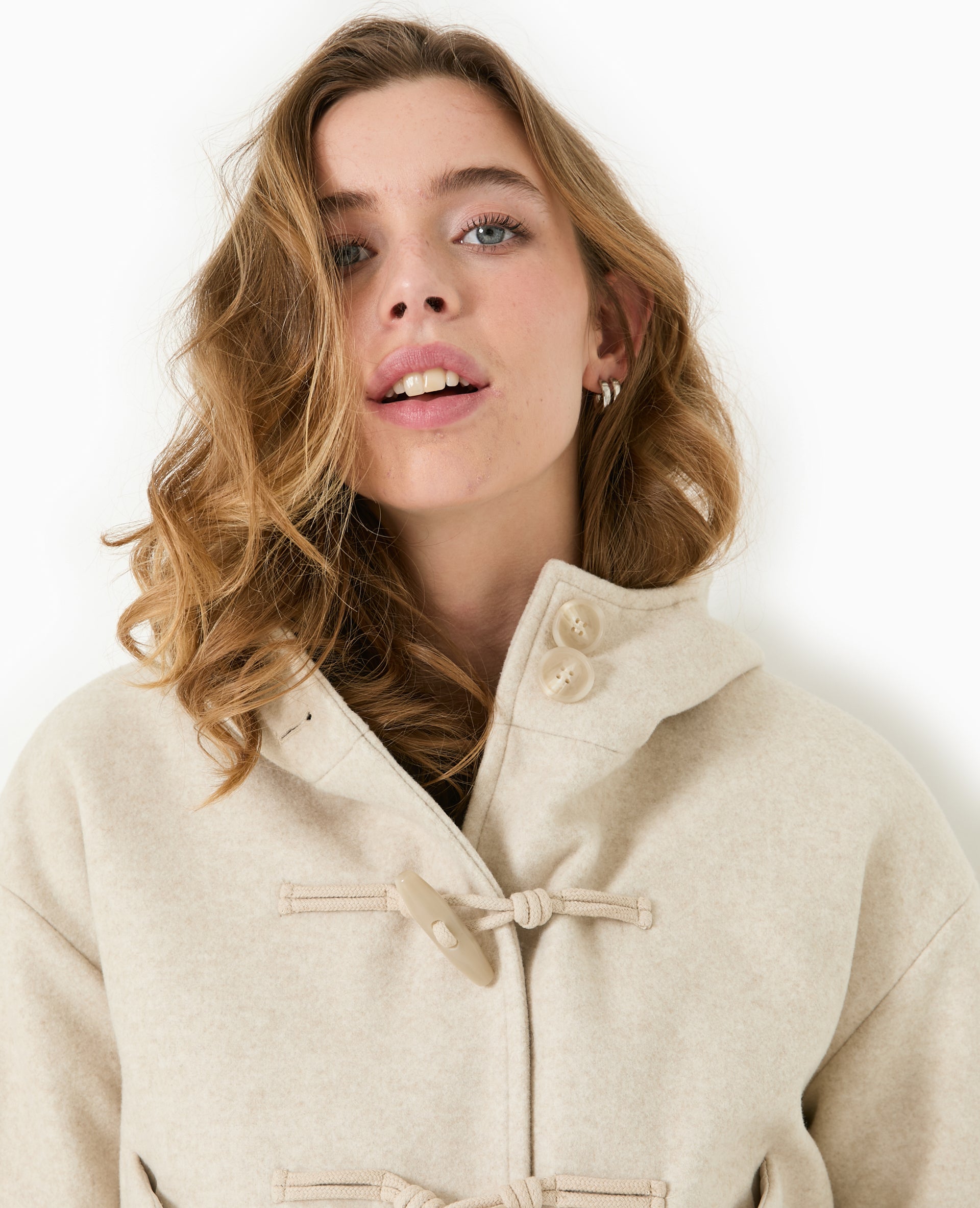 Manteau court effet drap de laine avec capuche