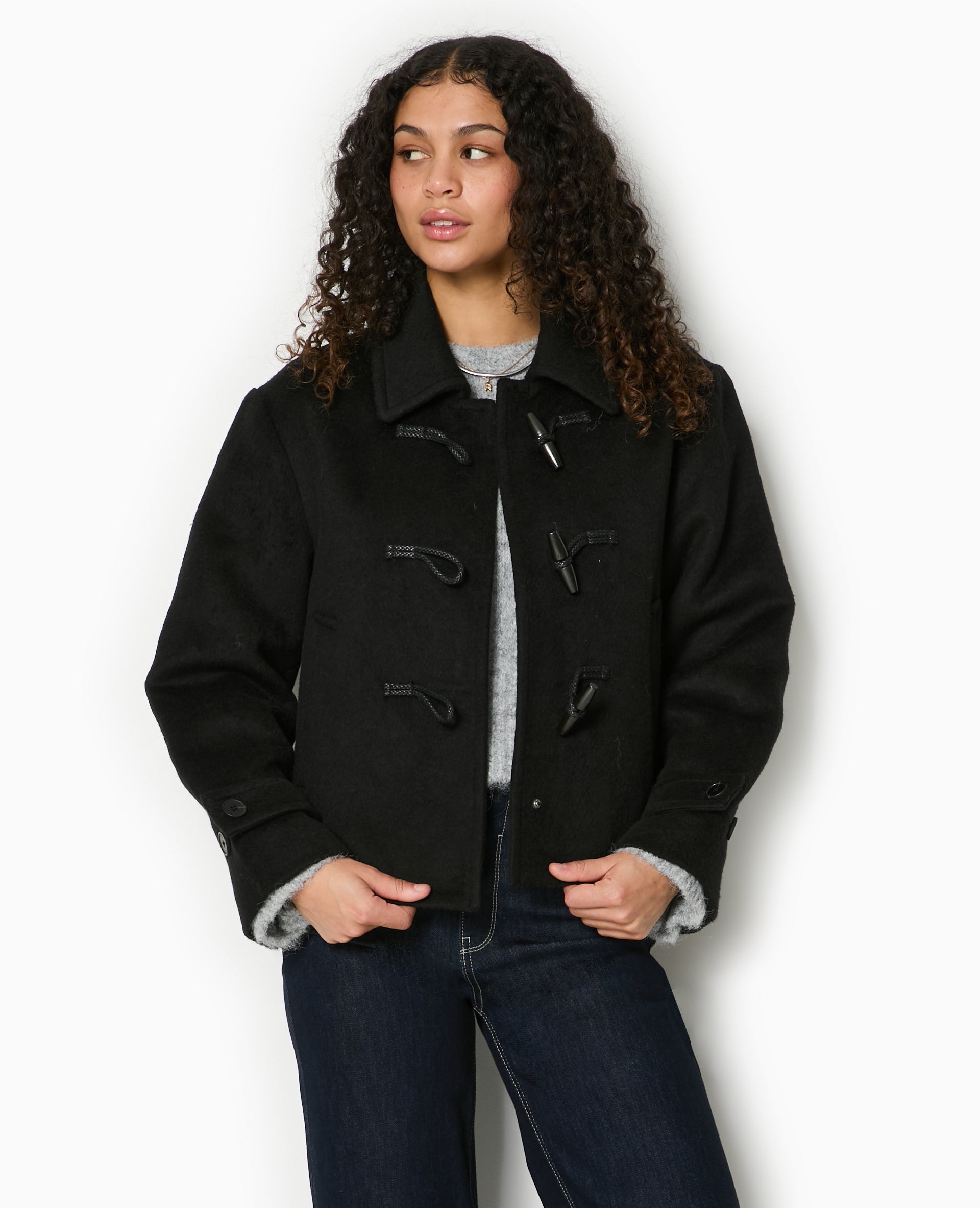 Manteau court et droit avec boutons duffle coat