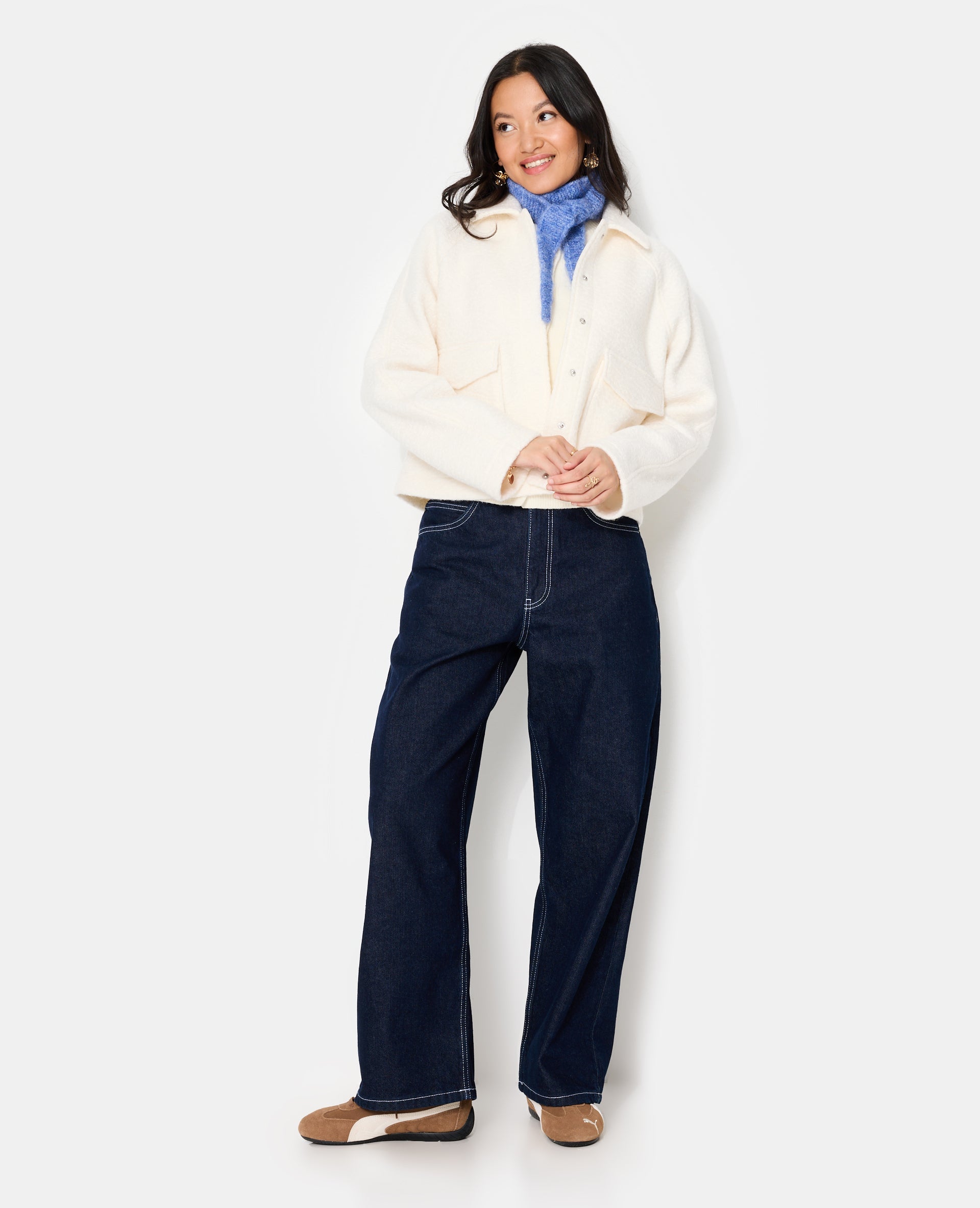Blouson court effet drap de laine bouclée