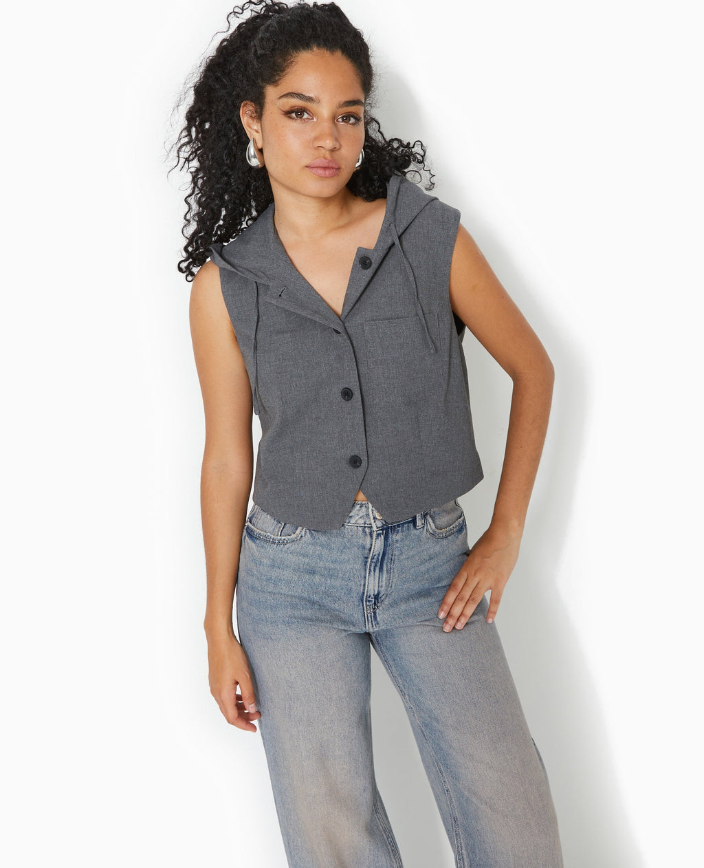Veste sans manches avec capuche