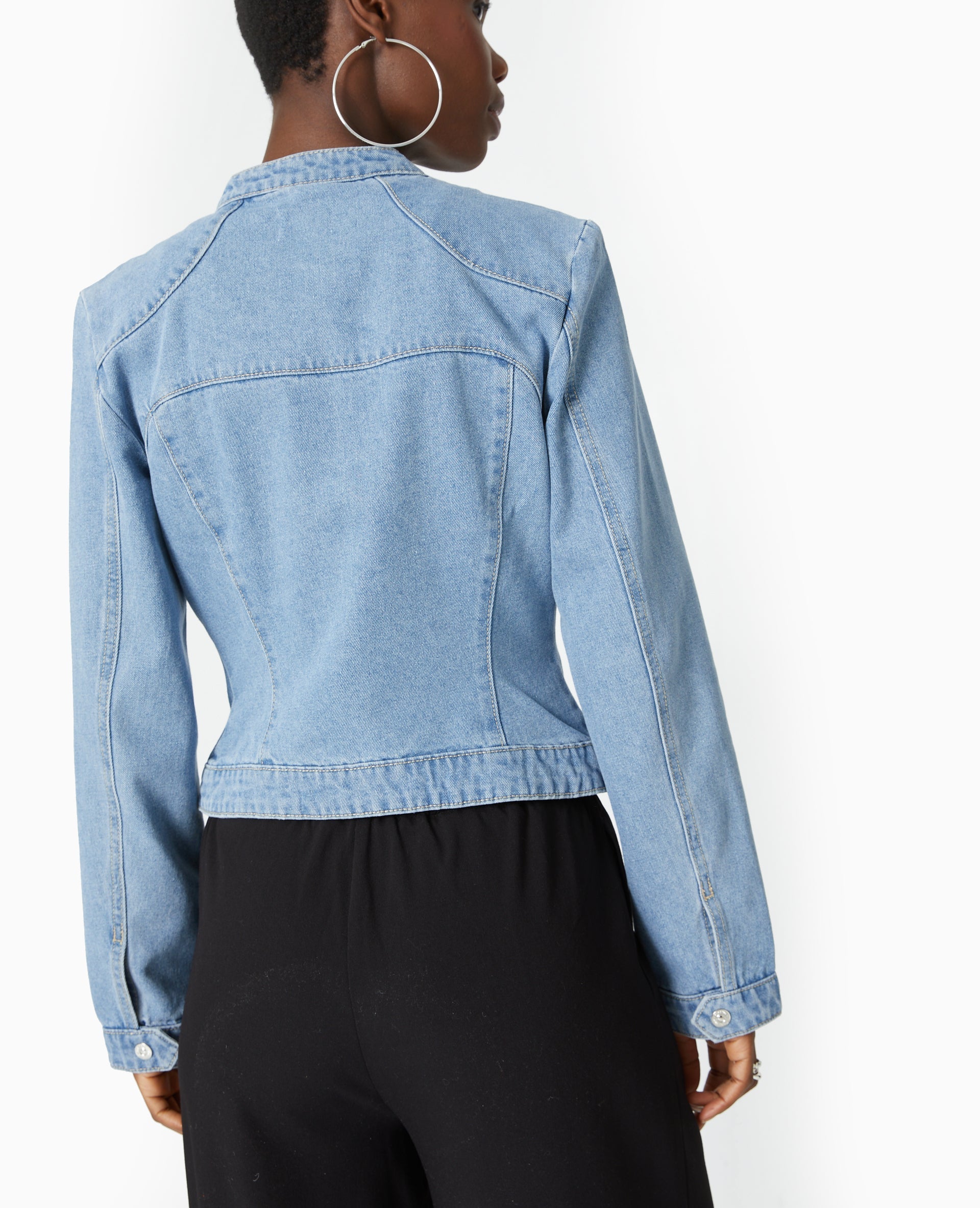Veste en jean esprit biker