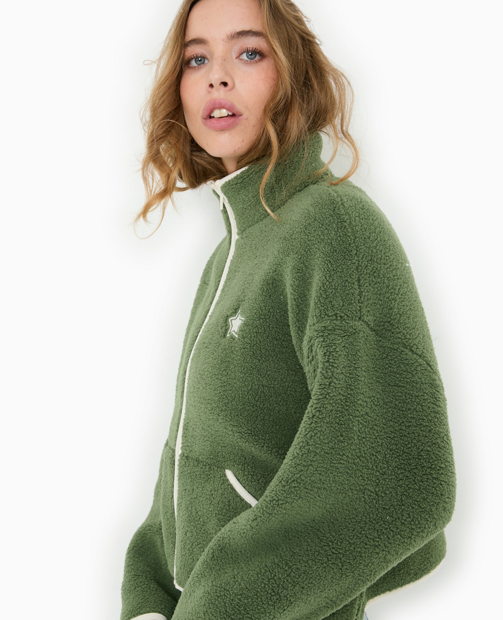 Veste en polaire ultra douce avec bords contrastés