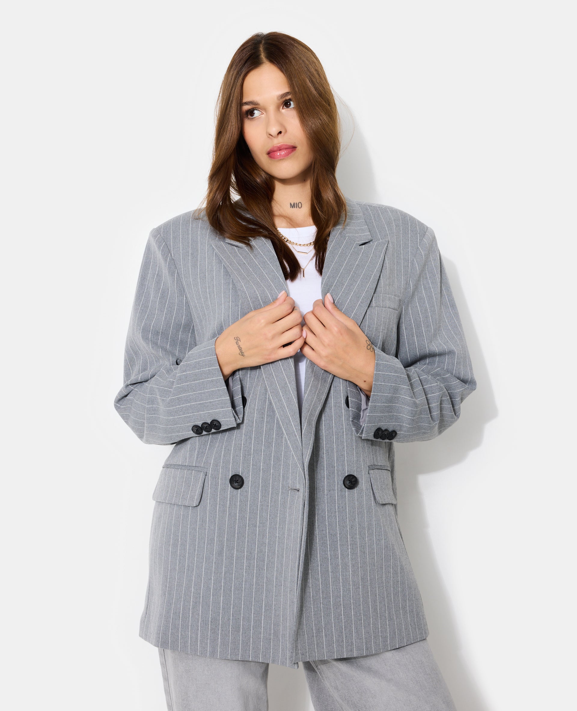 Veste blazer oversize avec fines rayures