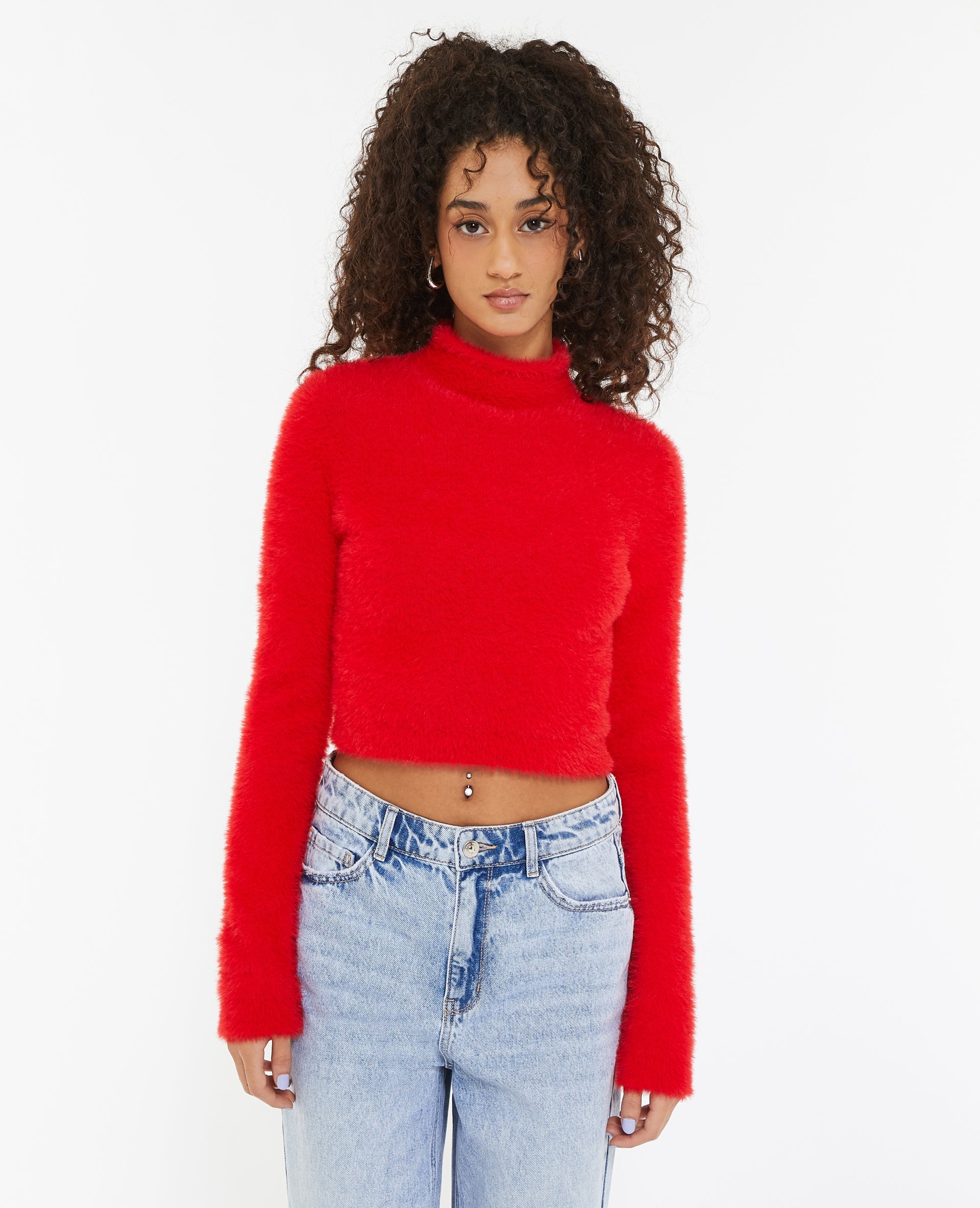 Pull cropped en maille fluffy et poilue