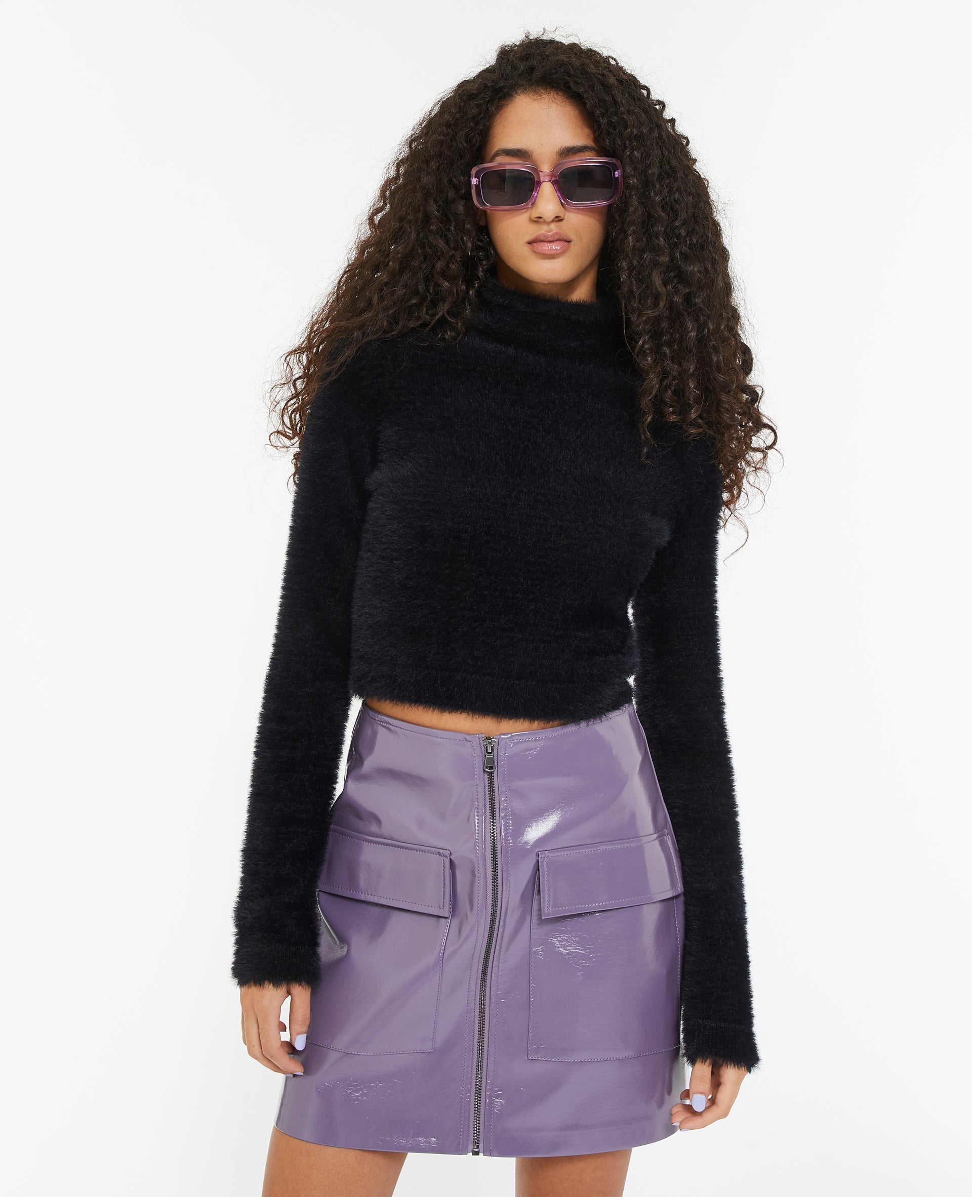 Pull cropped en maille fluffy et poilue