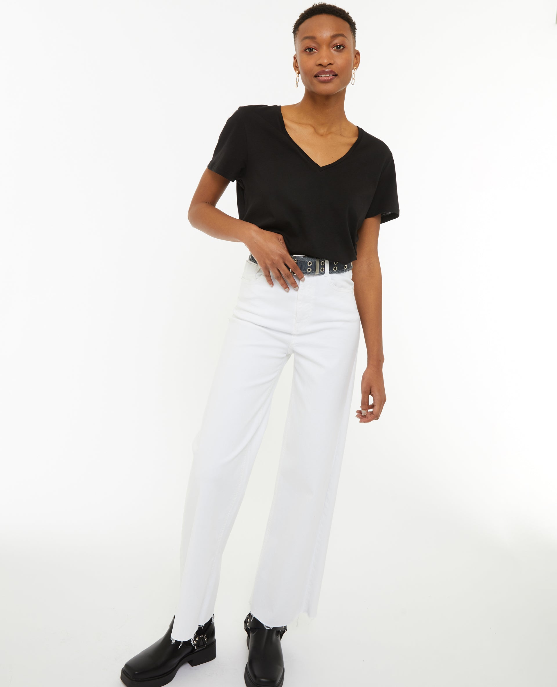 T-shirt oversize col V