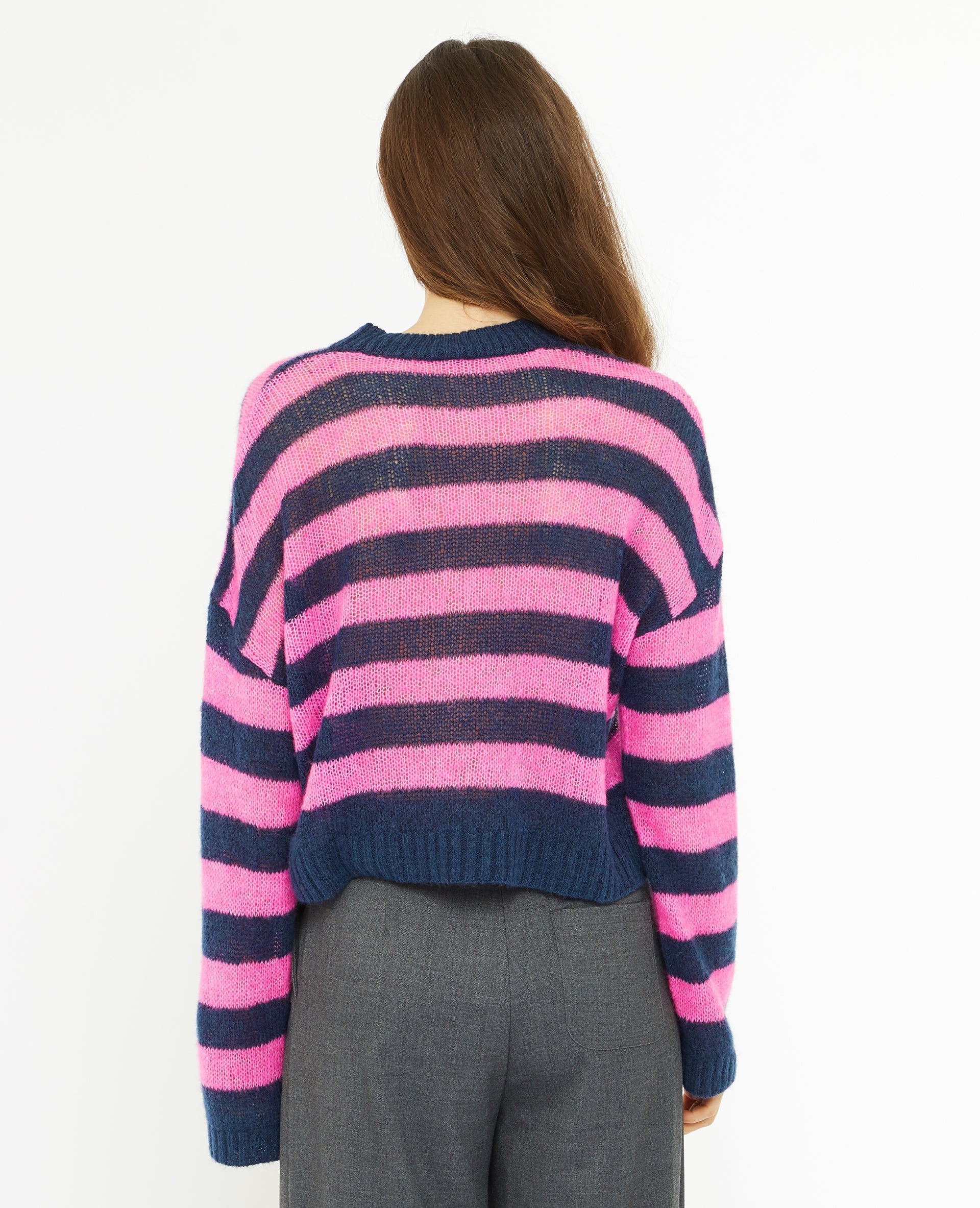 Pull en maille légère rayée