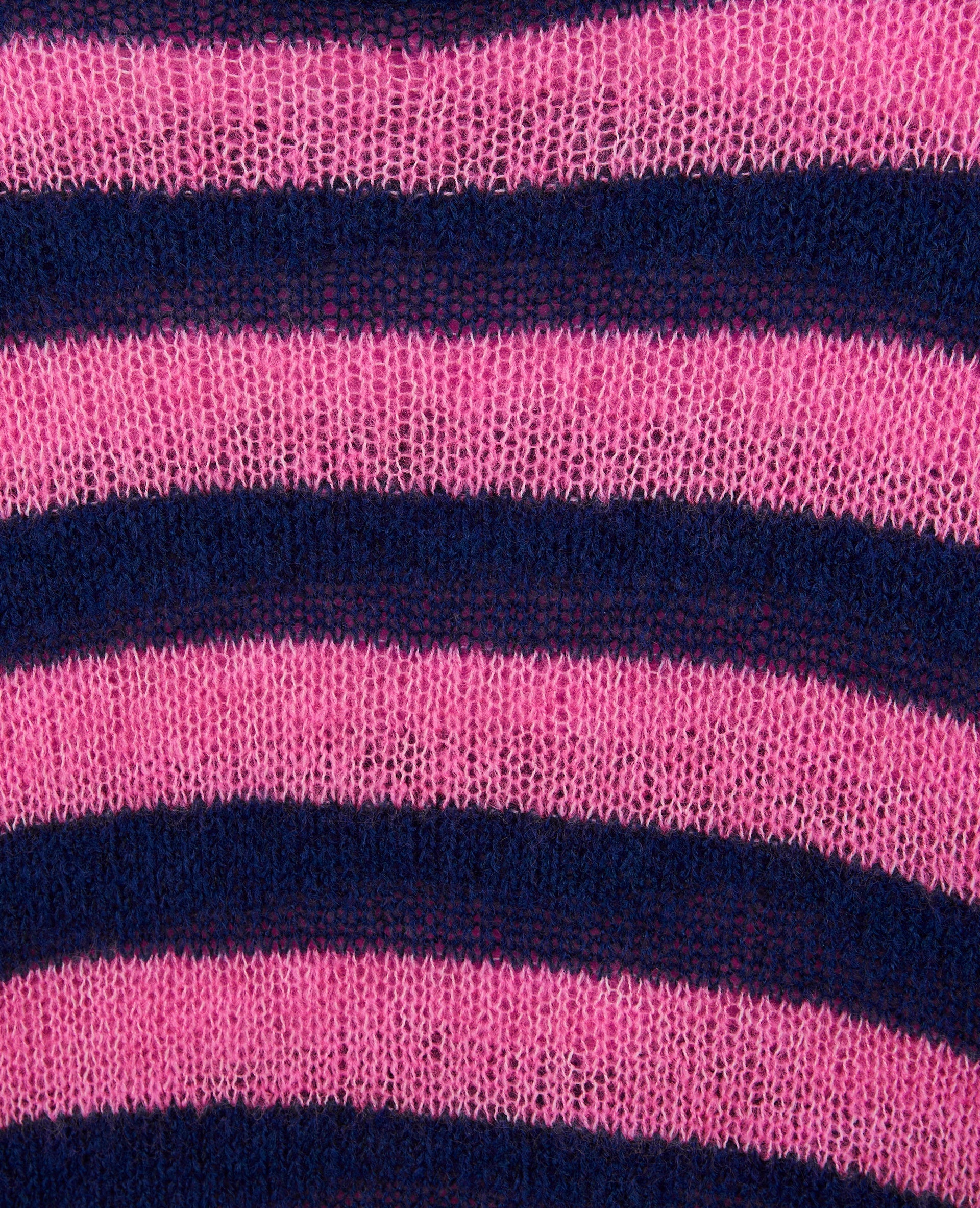 Pull en maille légère rayée