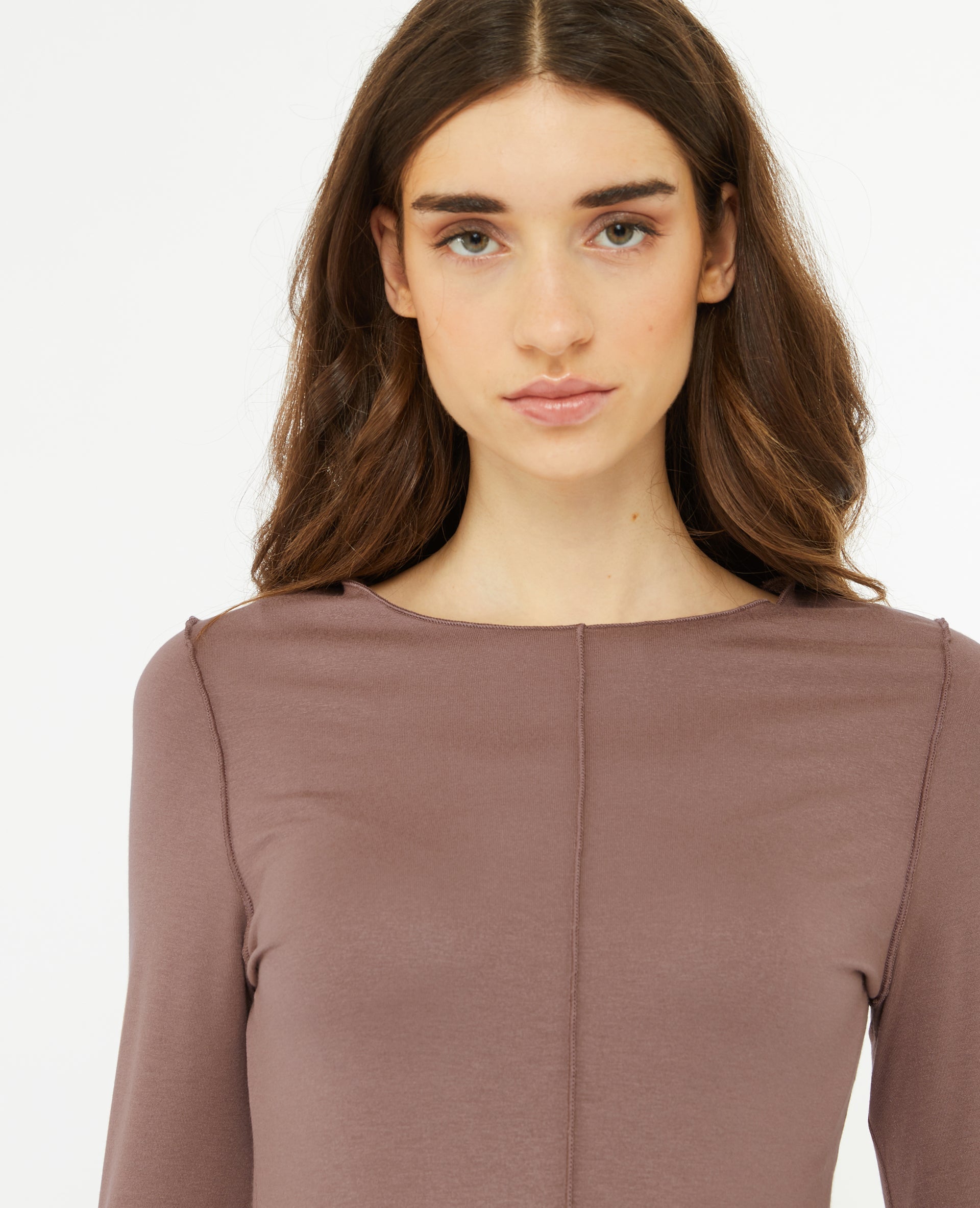 Top manches longues avec coutures apparentes