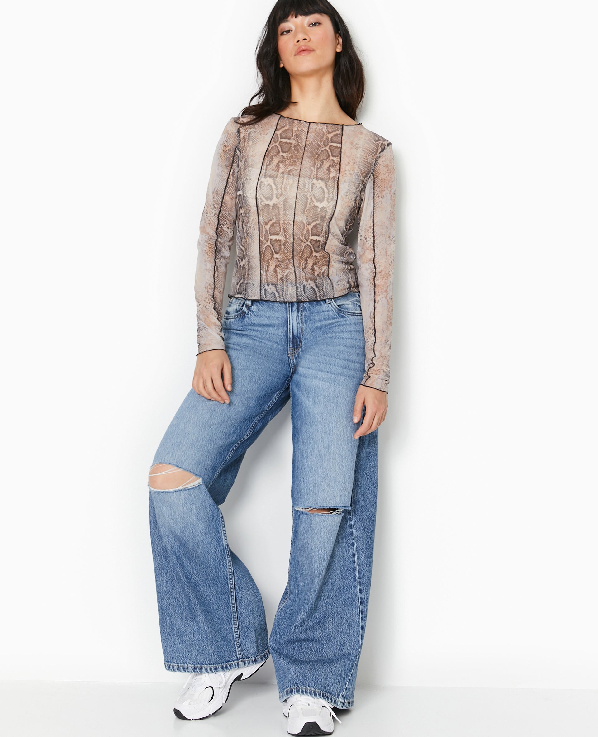 Top manches longues en tulle motif python
