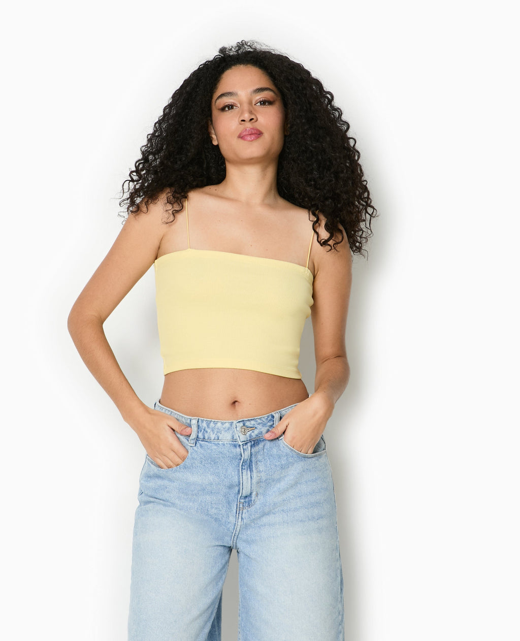 Top bandeau court avec bretelles fines
