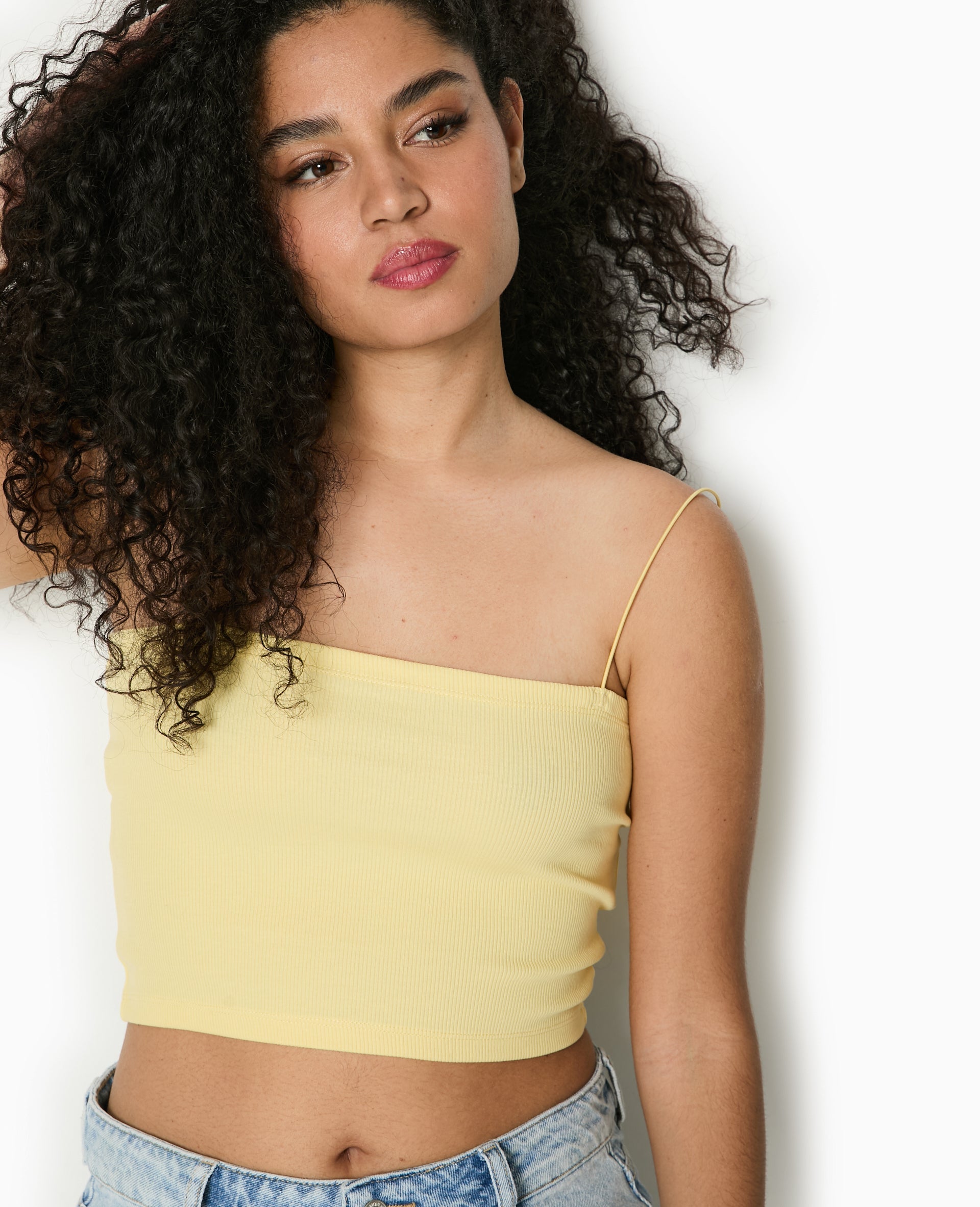 Top bandeau court avec bretelles fines