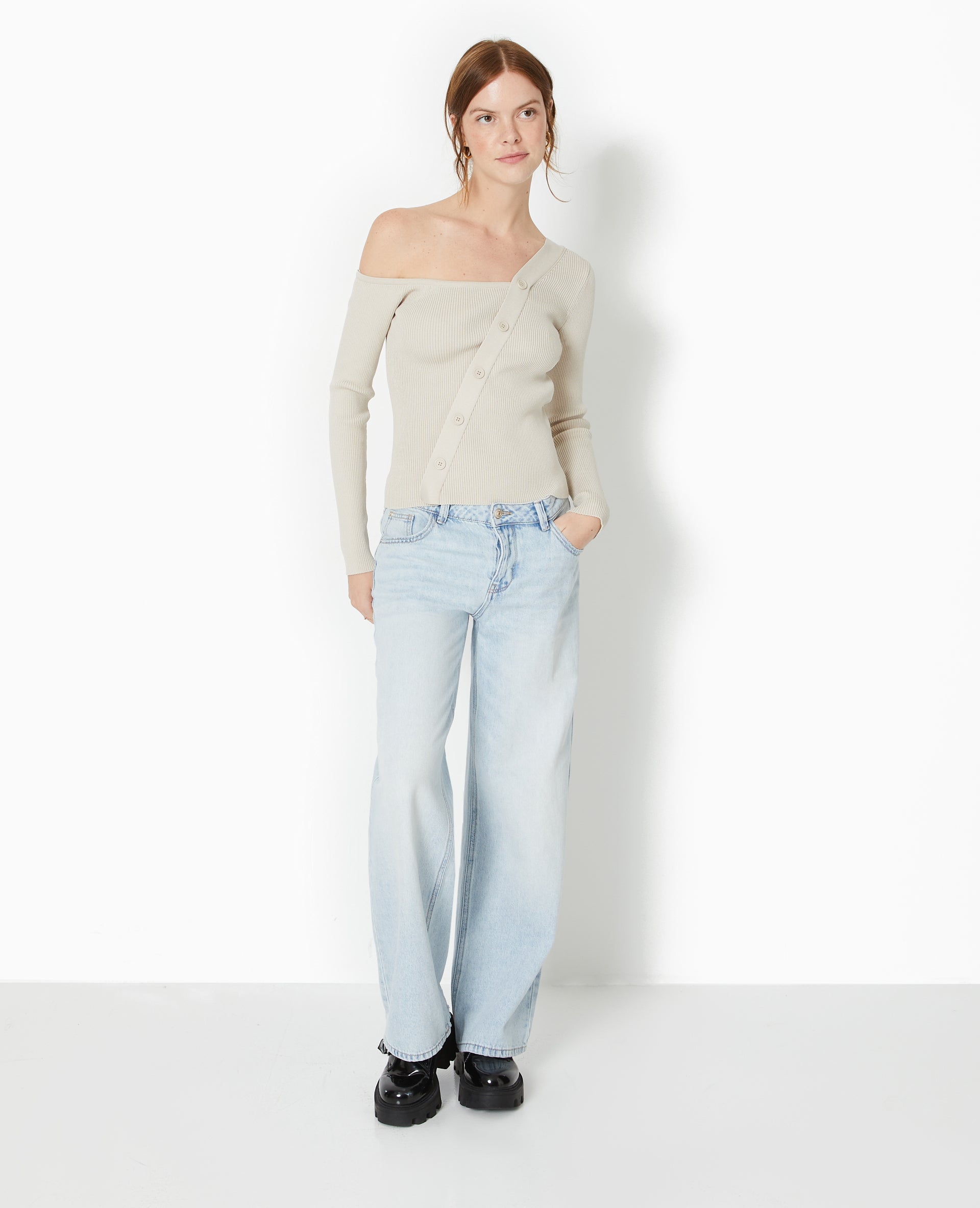 Pull asymétrique maille côtelée