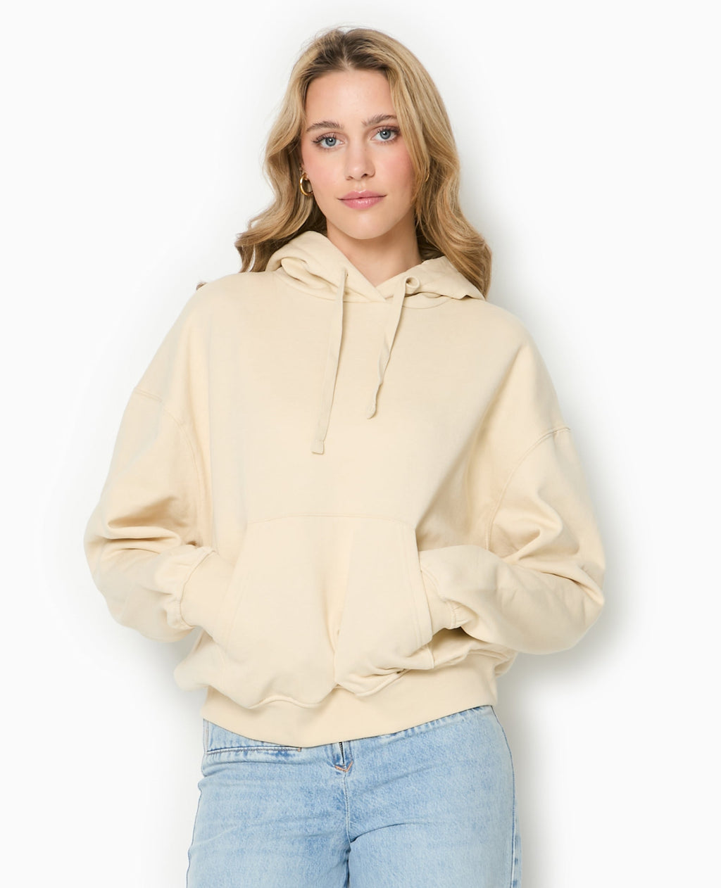 Sweat capuche avec poche devant
