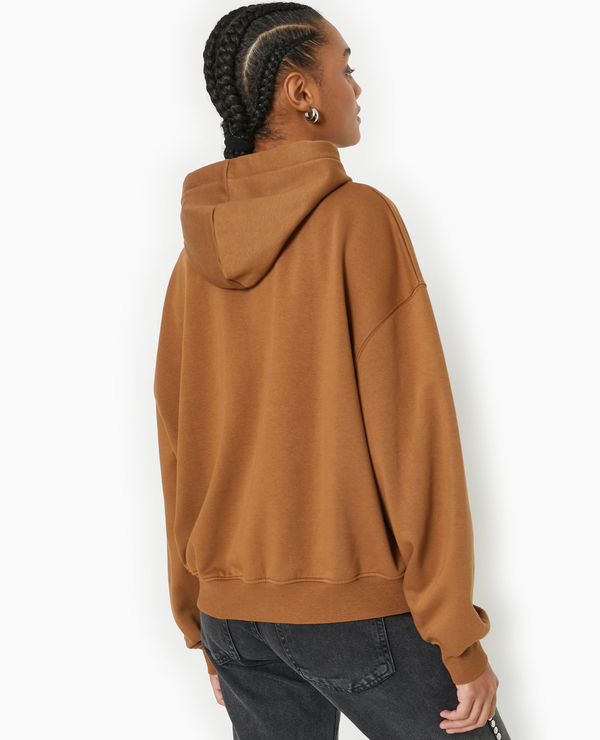 Sweat capuche avec poche devant