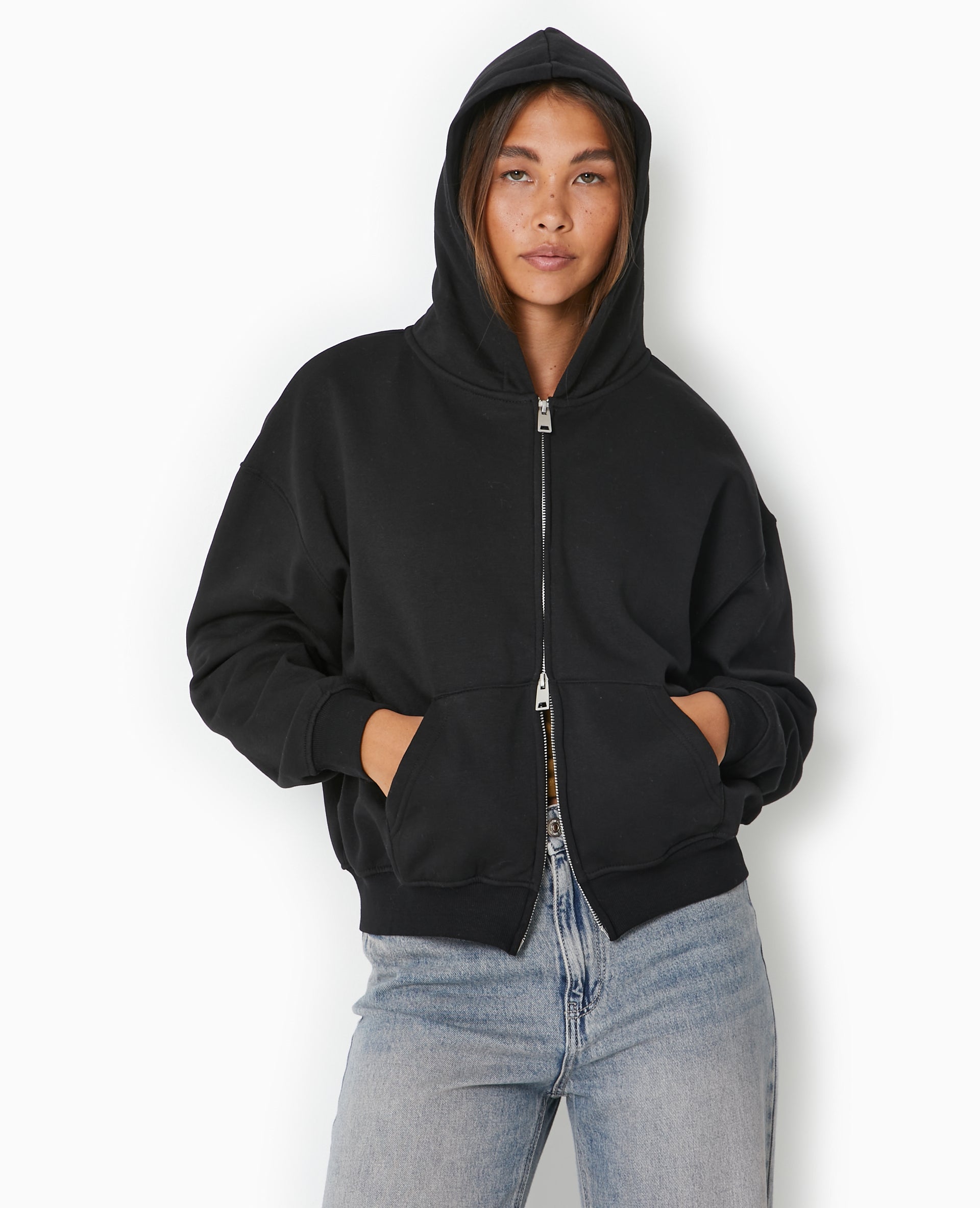 Sweat zippé avec capuche