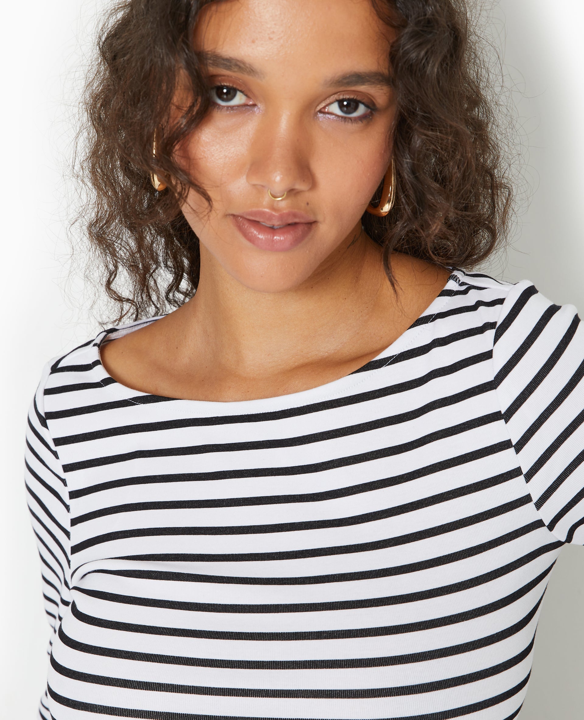 Top manches longues encolure bateau motif rayures