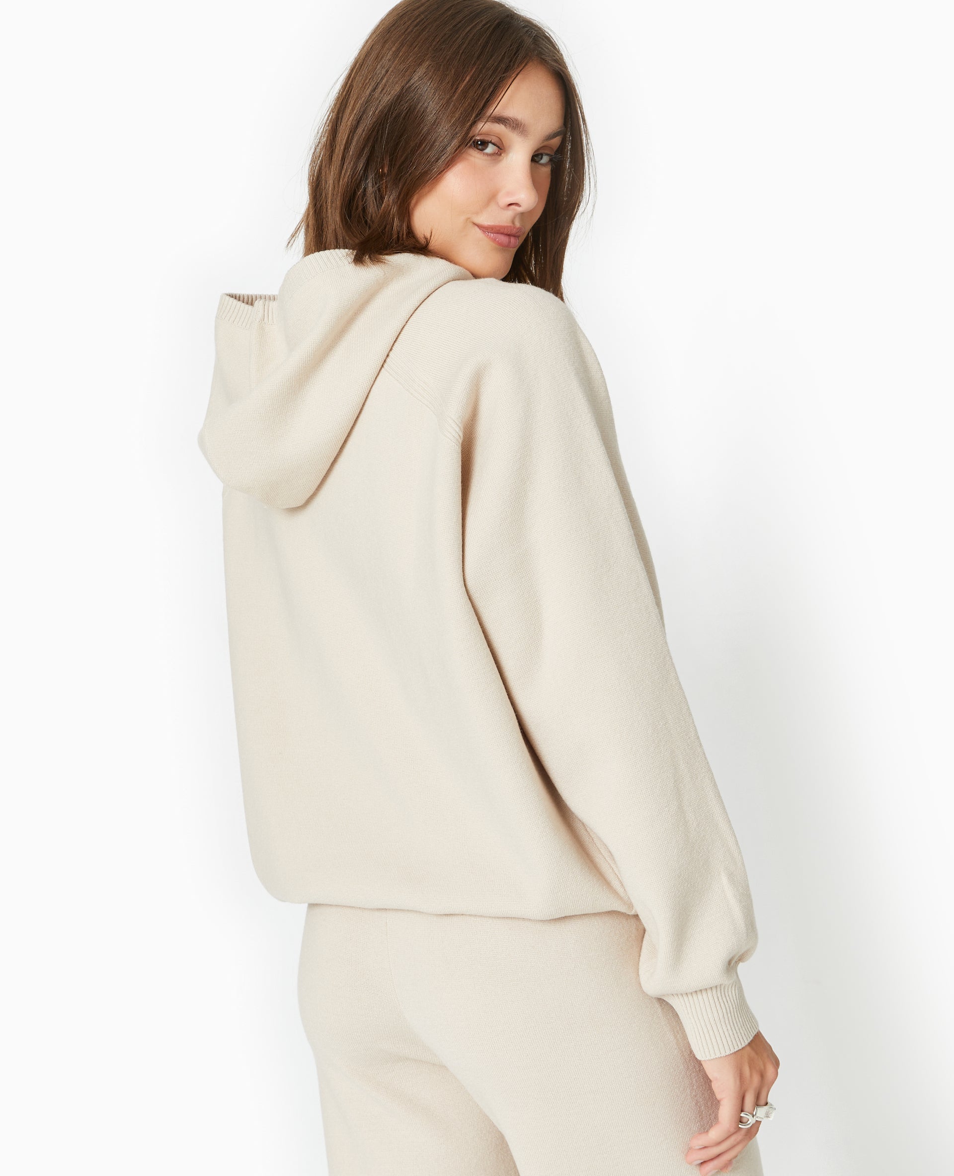 Pull en maille avec capuche