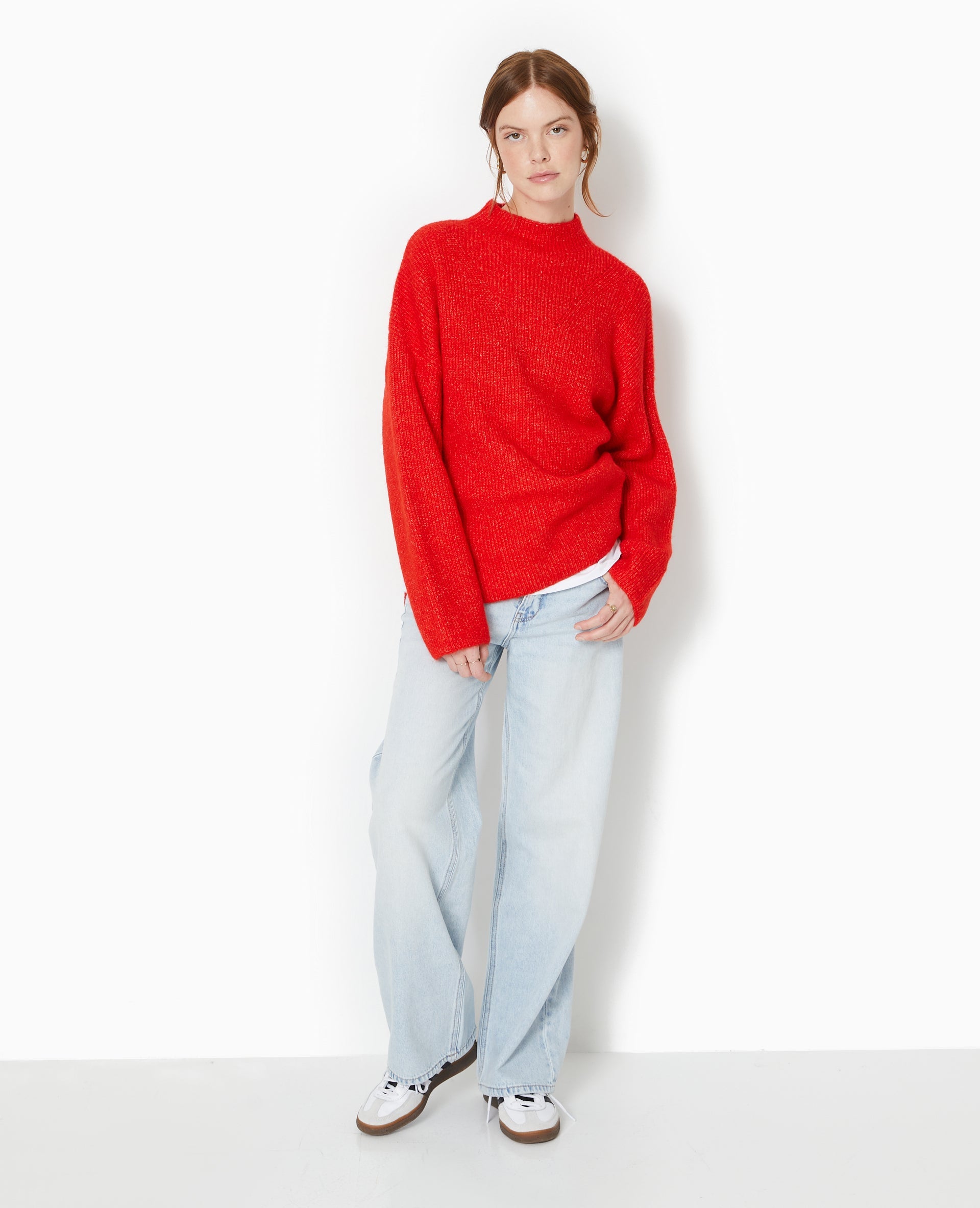 Pull col montant avec jeu de mailles