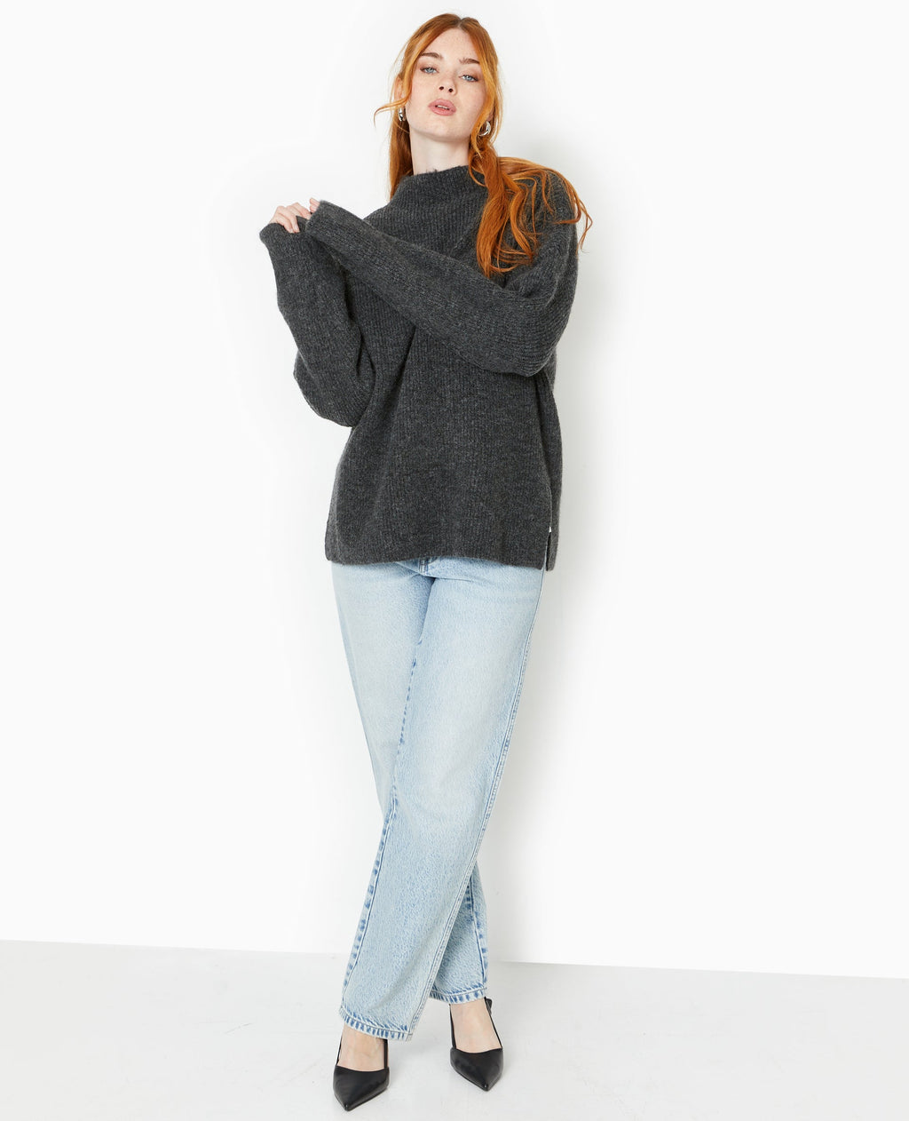 Pull col montant avec jeu de mailles